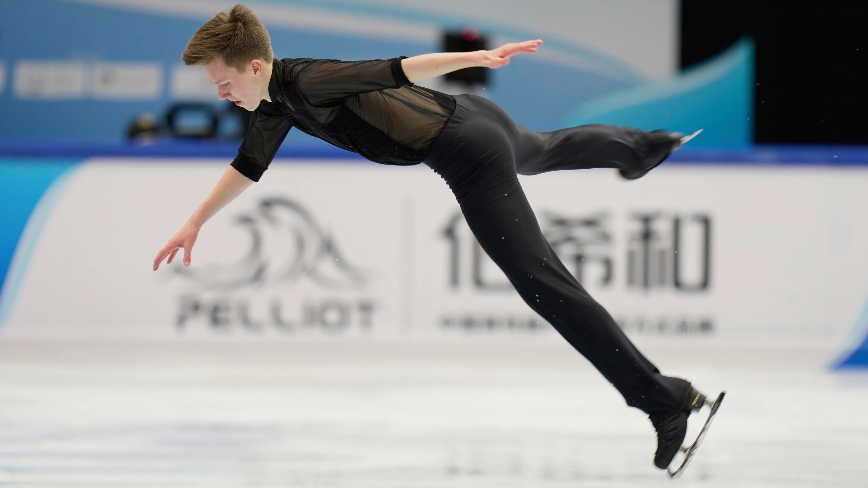 18-Jähriger bei Eiskunstlauf-DM: Ein Knalleffekt, der Tiefenwirkung haben könnte 18-Jähriger bei Eiskunstlauf-DM: Ein Knalleffekt, der Tiefenwirkung haben könnte