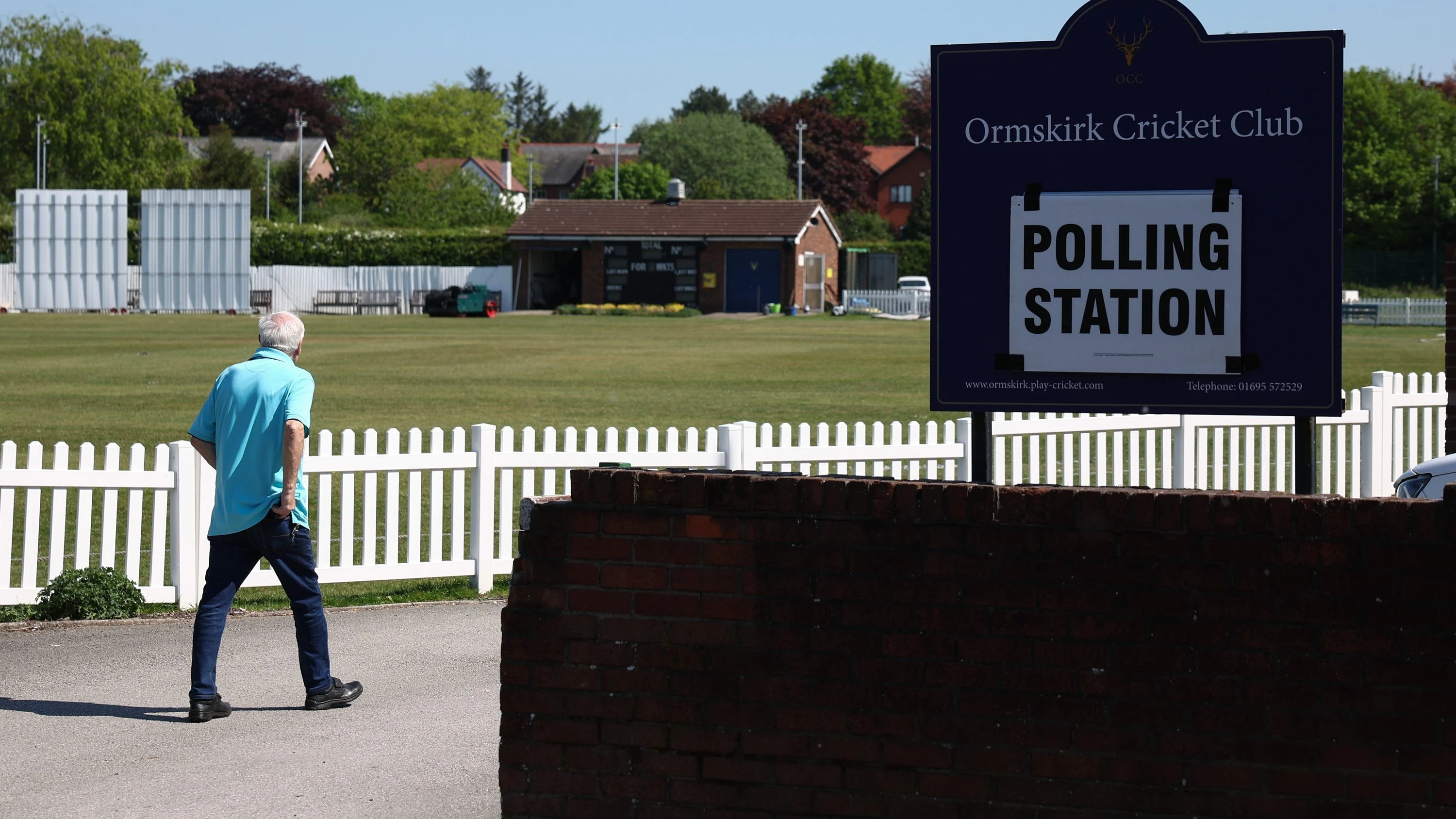 Britische Kommunalwahlen: Farage sieht sich um künftige Wahlsiege betrogen