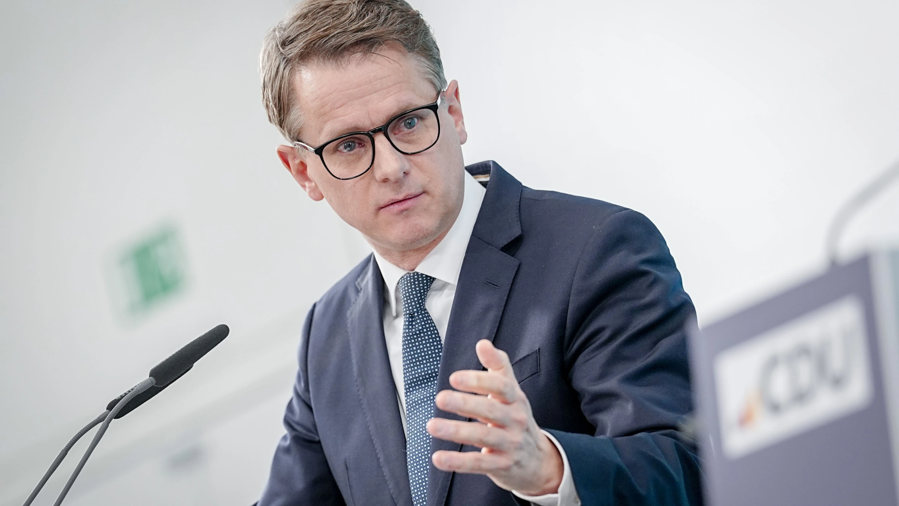 Deutschland-Blog: Linnemann: CDU wohl für Altersbeschränkung bei Social Media