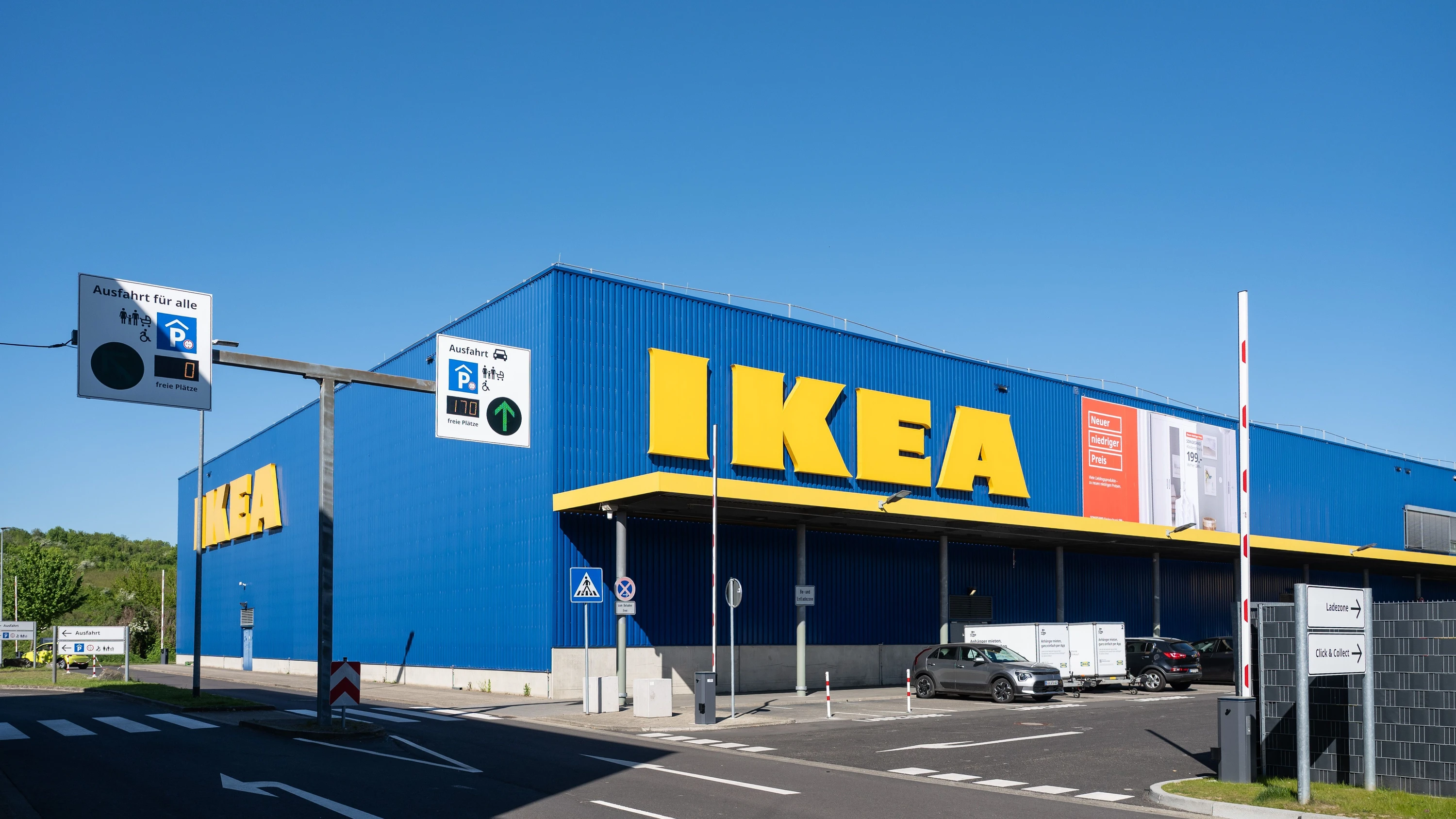 Außenaufnahme des Ikea in Freiburg im Breisgau. - dpa
