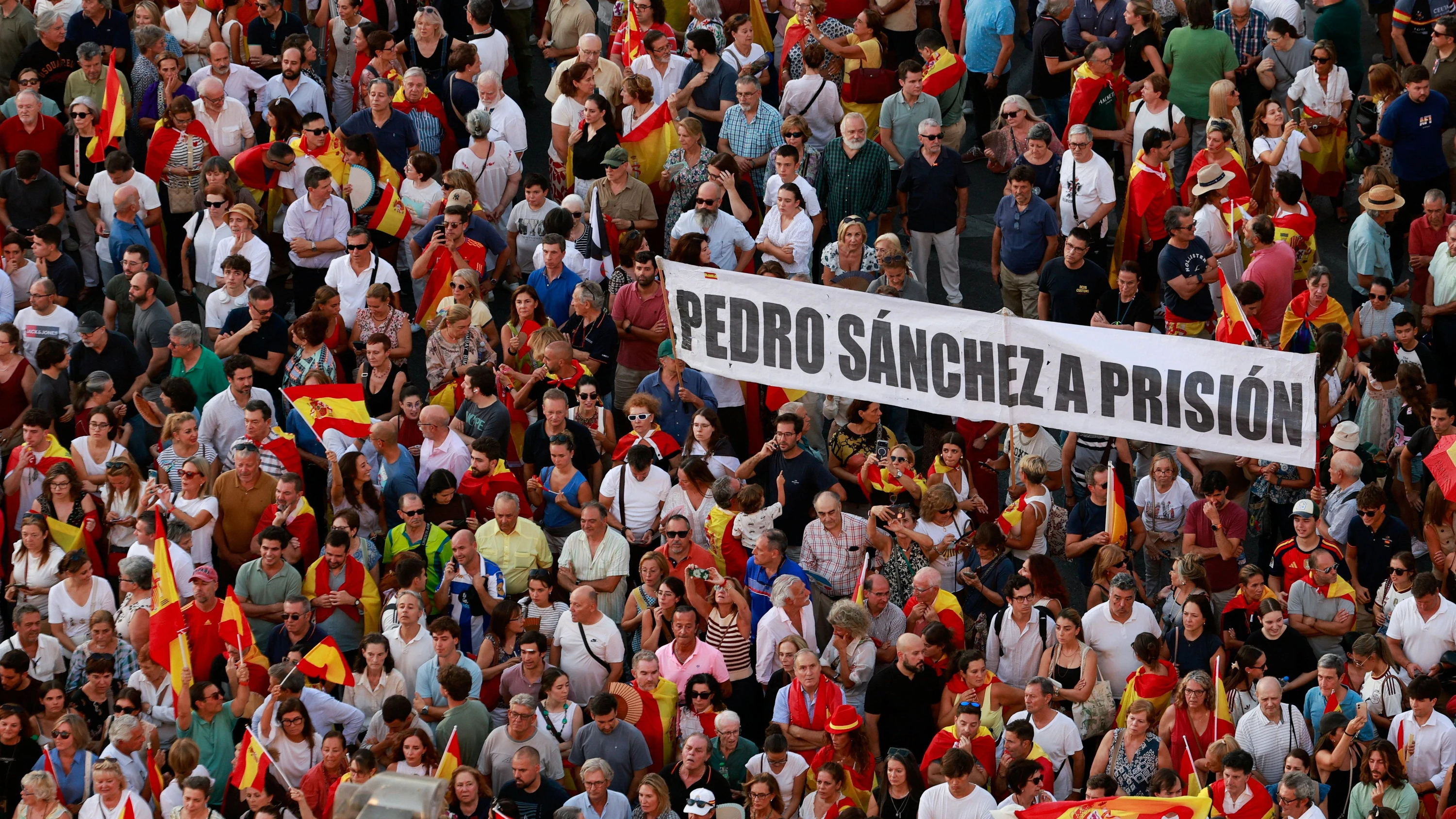 Demos gegen Sánchez: Auch in Spanien kippt die Stimmung Demos gegen Sánchez: Auch in Spanien kippt die Stimmung