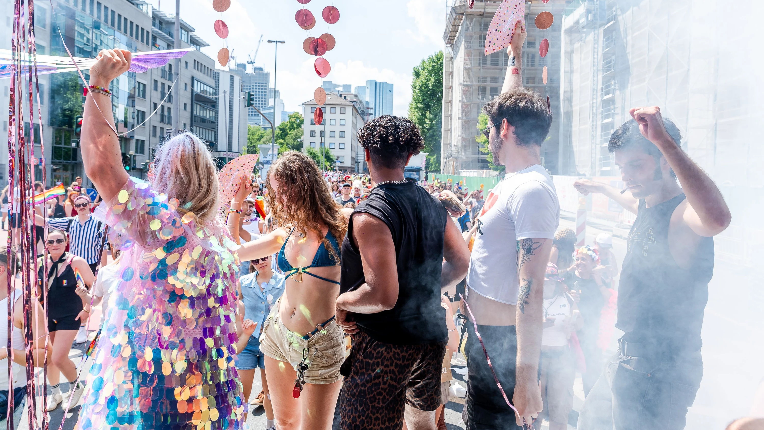 Christopher Street Day: Mit Regenbogenfarben gegen politische Rückschritte