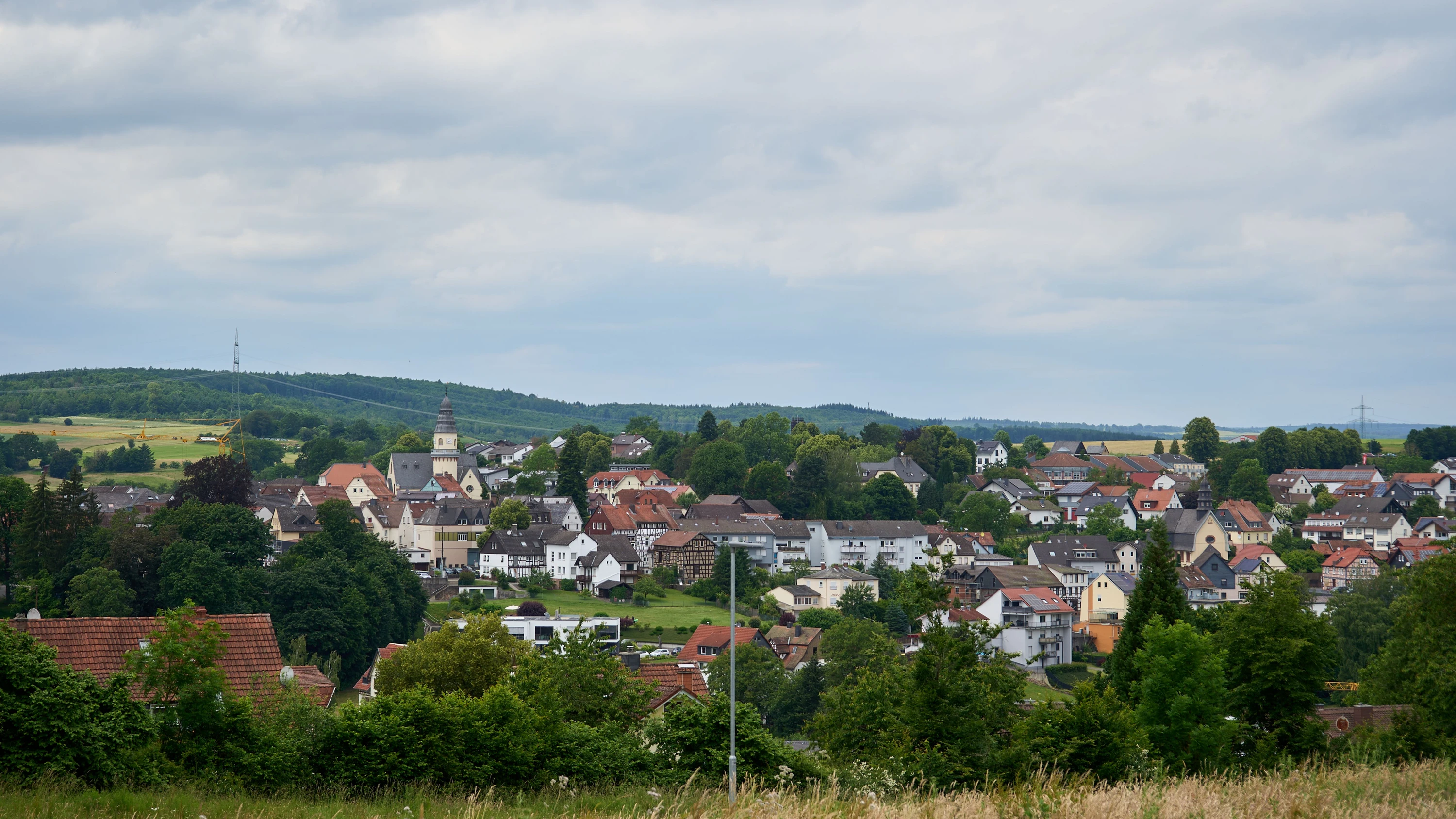 Idylle am Rande des Vogelsbergs: Im namensgebenden Birstein lebt gut ein Drittel der sechstausend Einwohner der Gemeinde. - Fabian Wilking
