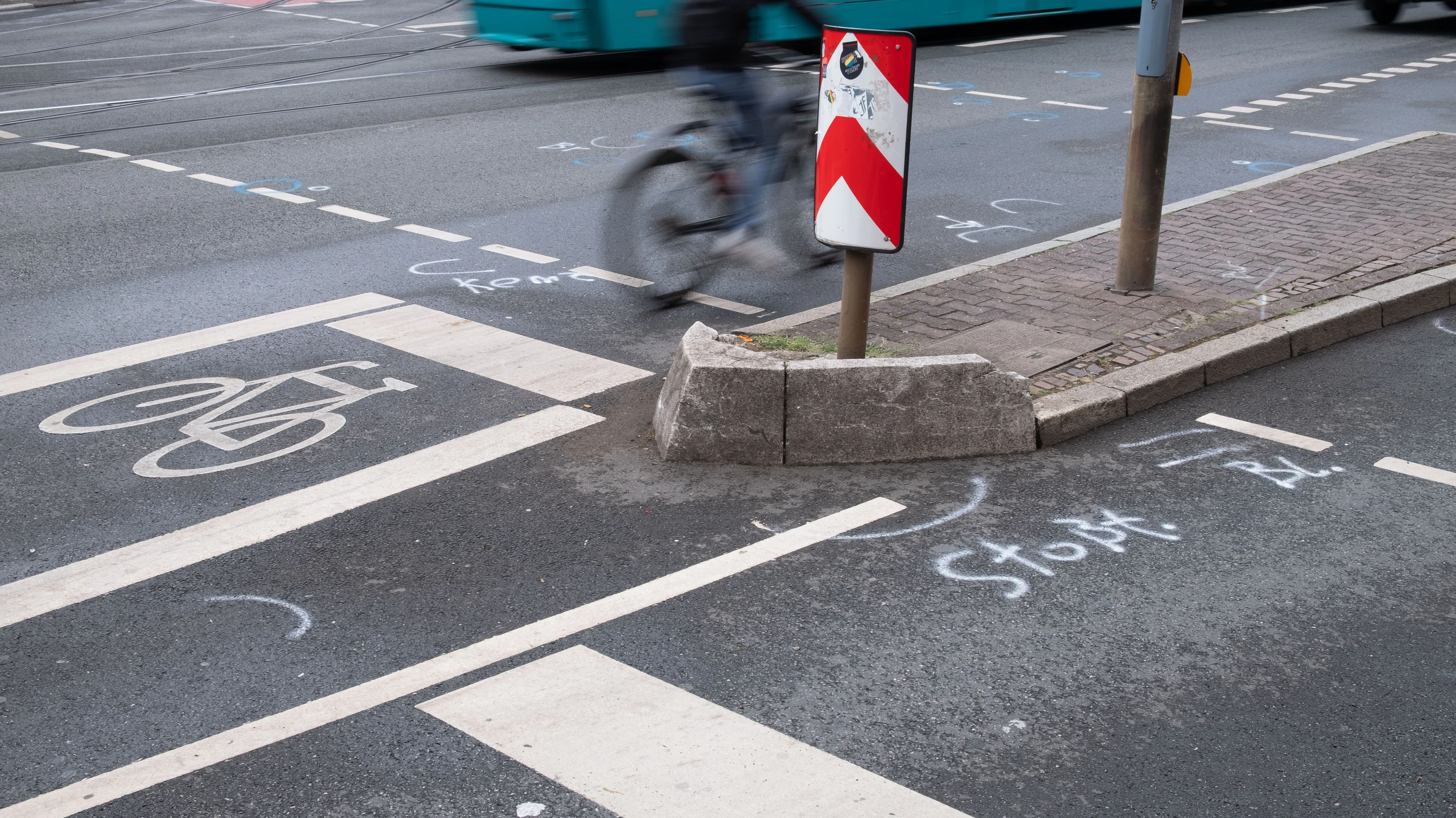 Rhein-Main-Liveblog: Mordanklage nach Unfall mit zwei Toten auf E-Scooter Rhein-Main-Liveblog: Mordanklage nach Unfall mit zwei Toten auf E-Scooter