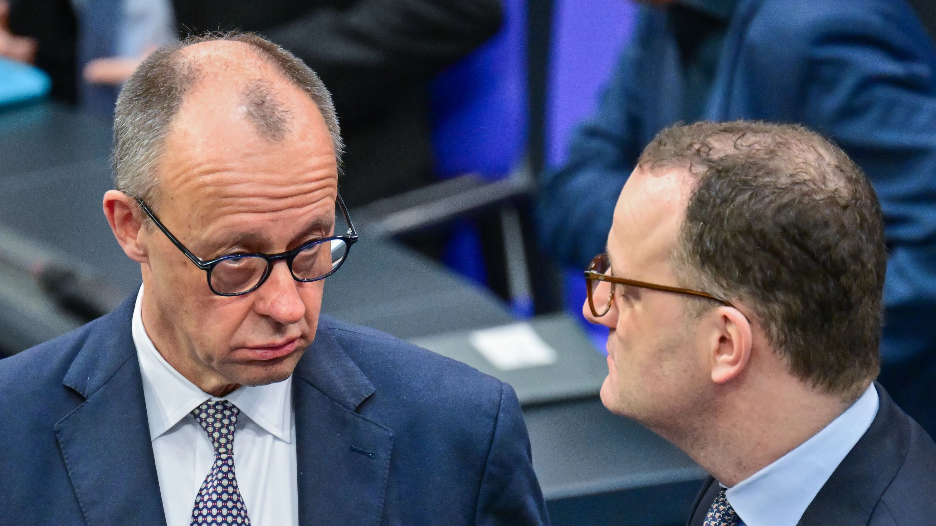 Bild: F.A.Z. PODCAST FÜR DEUTSCHLAND: Umbau der Regierung? „Spahn-Rücktritt kommt Merz nicht ungelegen“