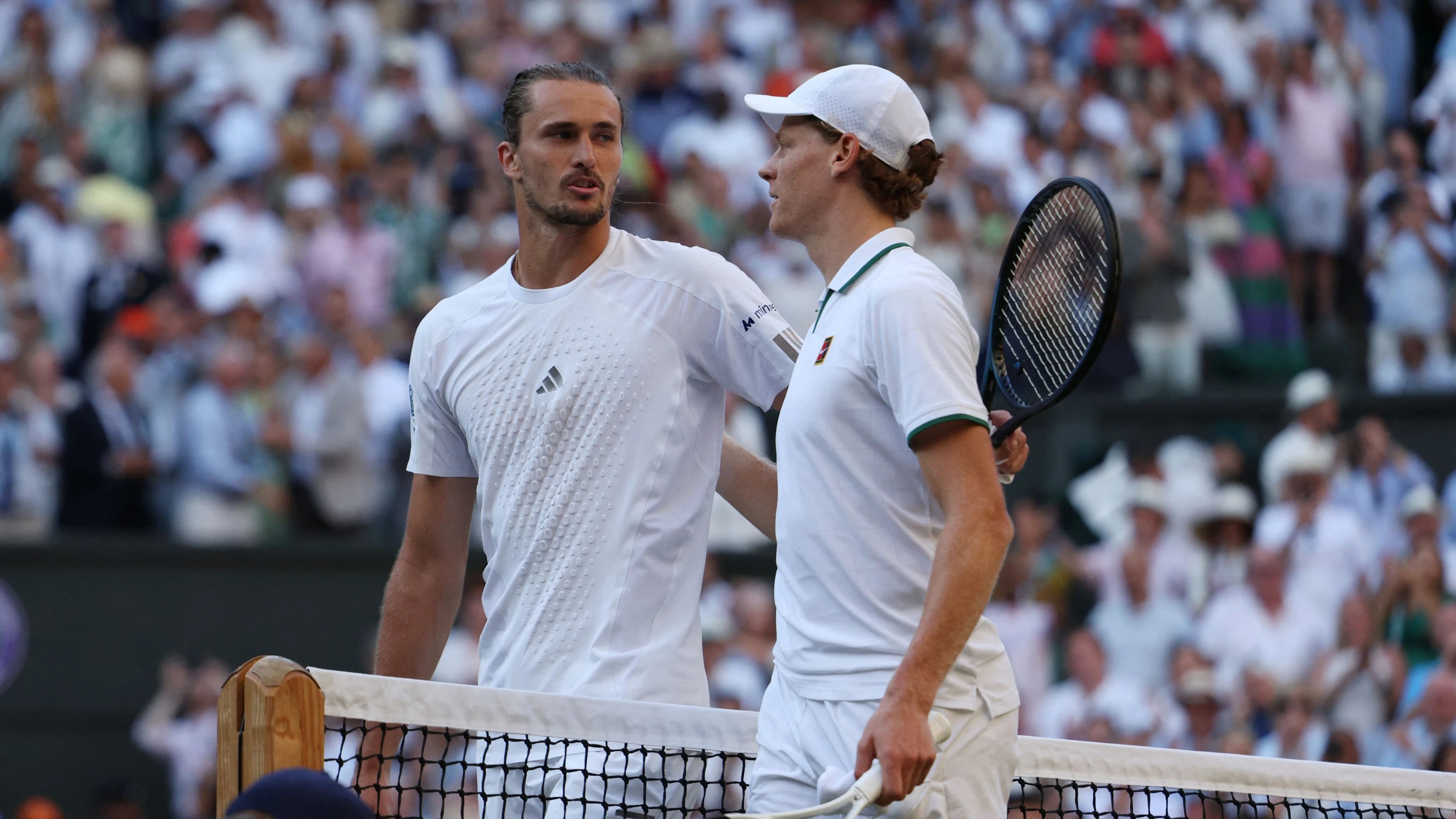 „Der König ist Italiener“: Wimbledon-Sieger Jannik Sinner und Alexander Zverev nach dem Finale im All England Club - Reuters