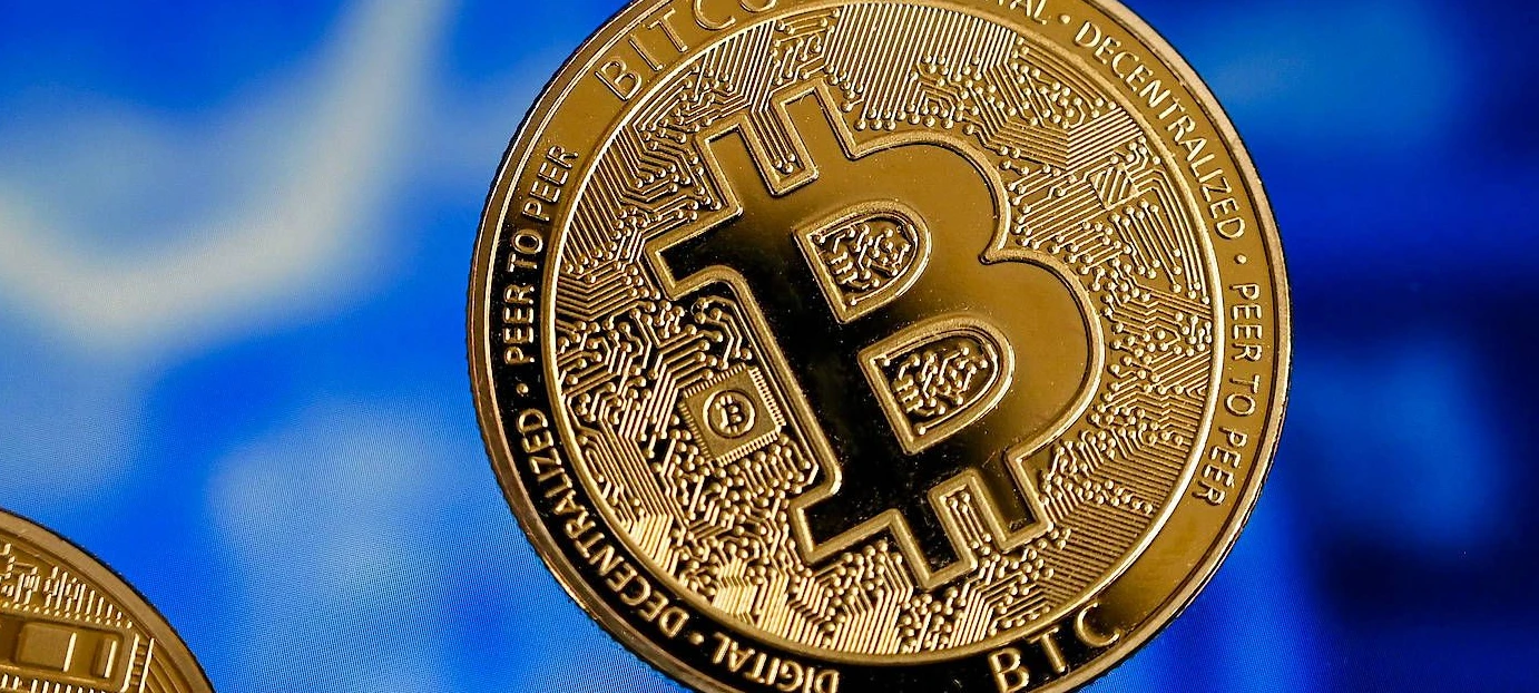 Bitcoin fällt bis auf 45.000 Dollar: Was dahinterstecken könnte | FAZ