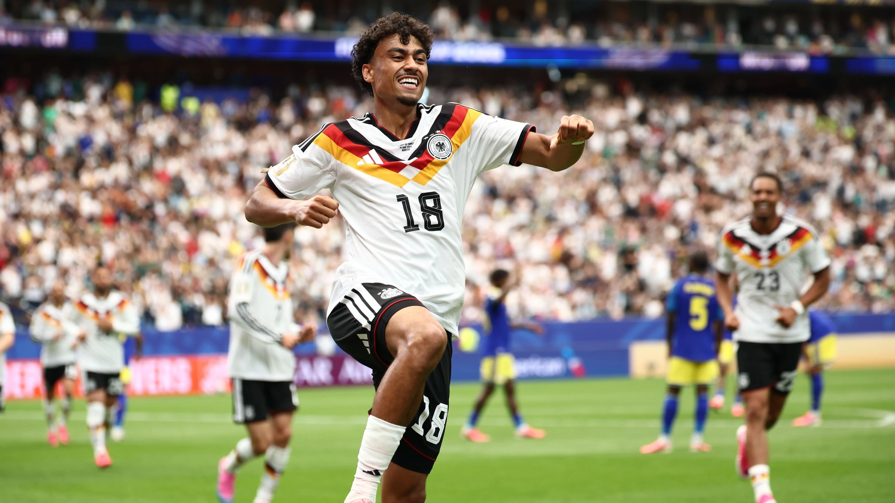 Im Trikot der Nationalmannschaft wird man Nathaniel Brown womöglich noch öfter sehen, im Trikot der Frankfurter Eintracht jedoch nicht mehr. - dpa
