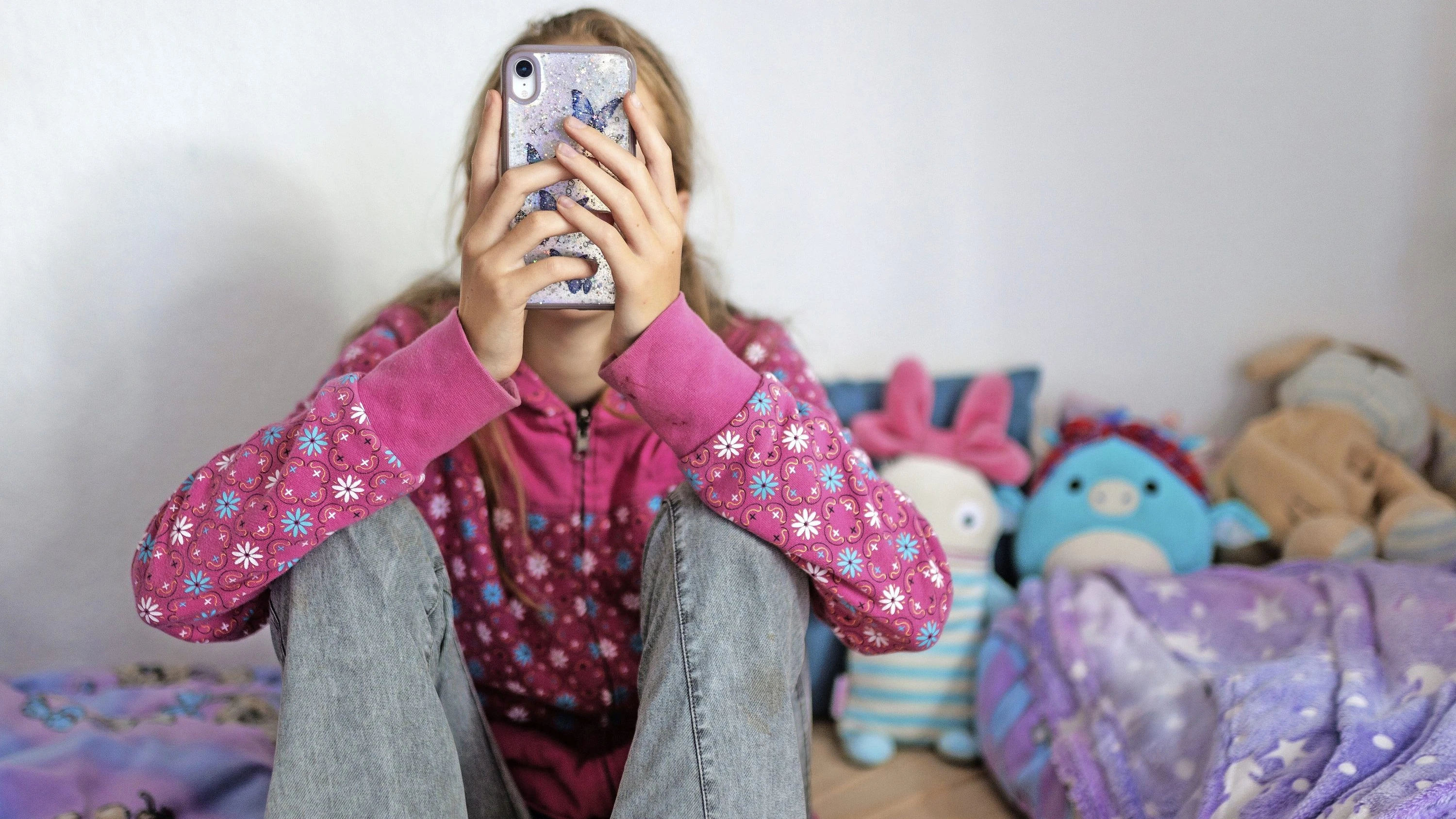 Kinder und Social Media: Wie besserer Schutz aussehen könnte