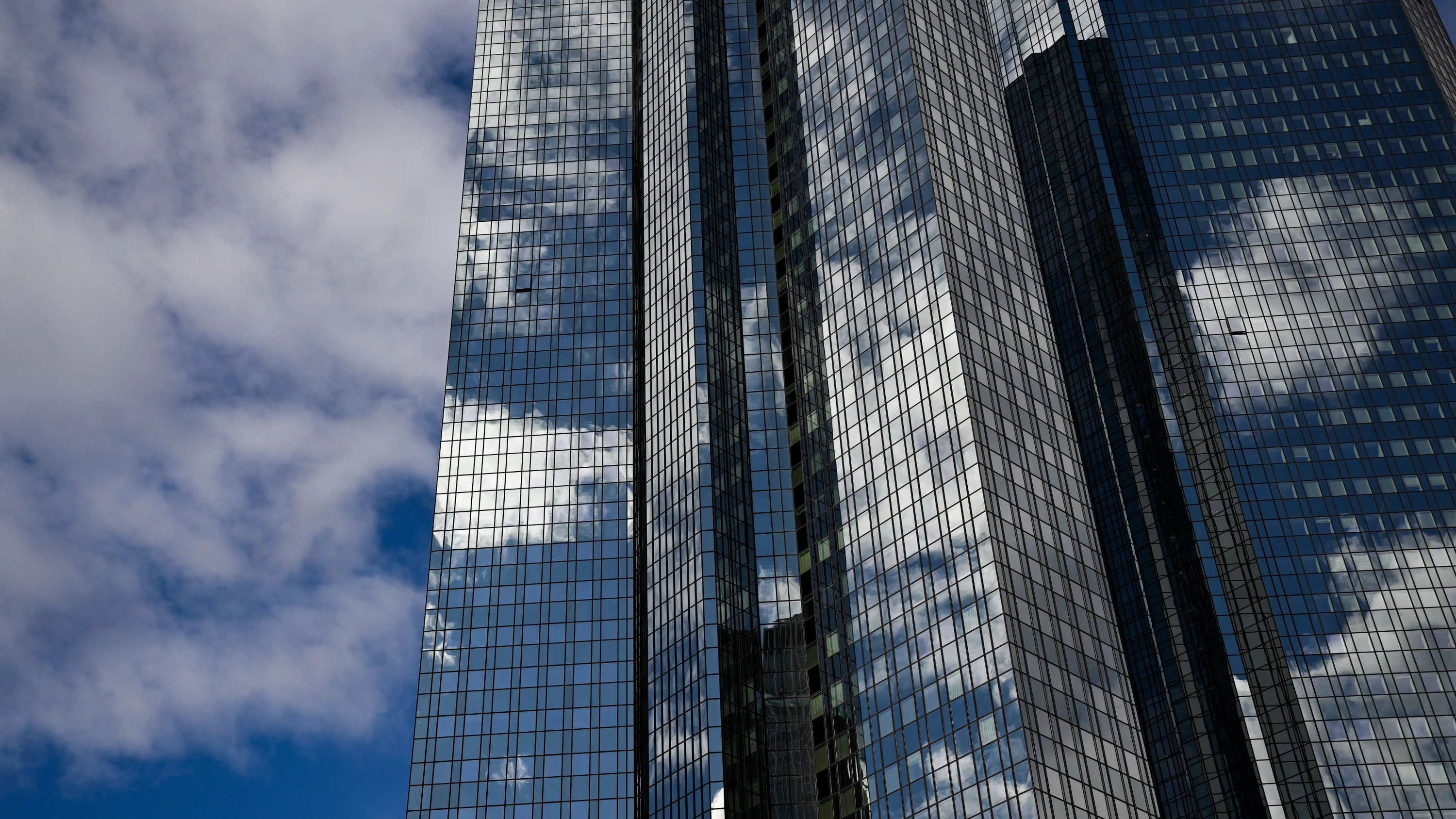 Business-Ticker: Razzia in Zentrale der Deutschen Bank wegen Cum-Cum
