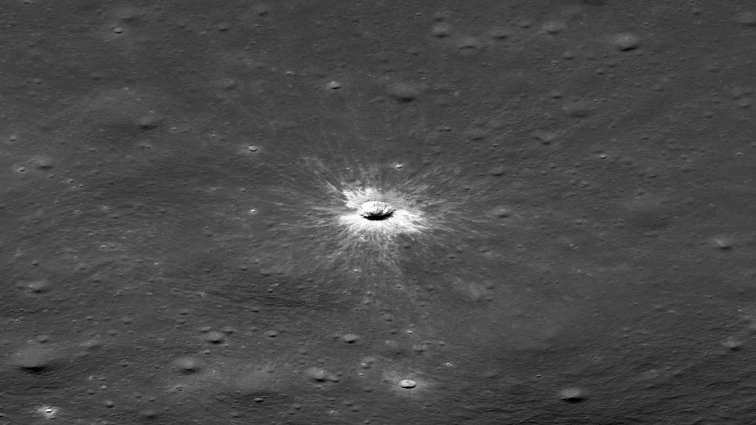 Bild: Erst kürzlich entstanden: NASA-Forscher entdecken neuen riesigen Mondkrater