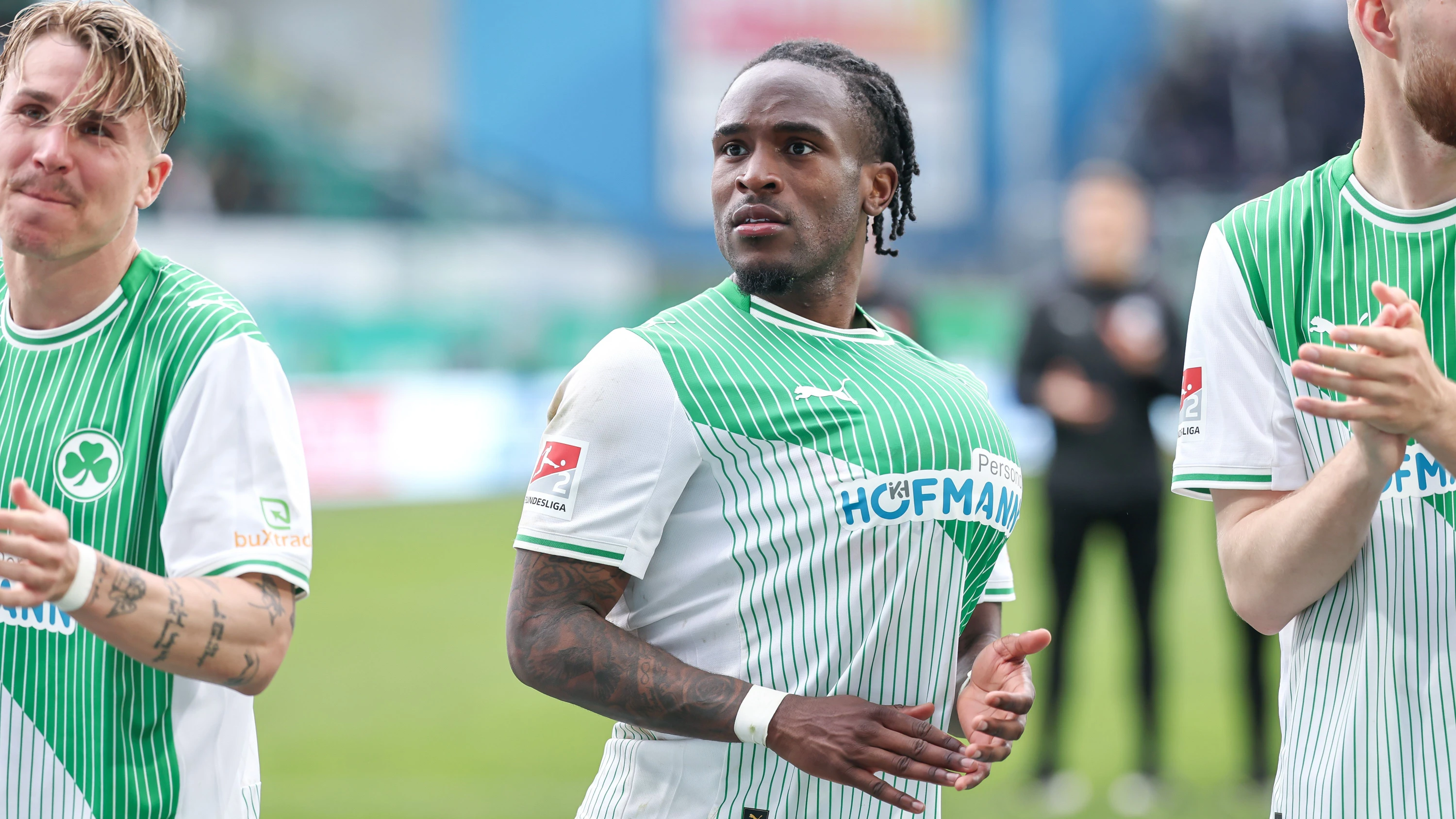 Bild: Profi kehrt aus Fürth zurück: Der nächste Stürmer für die Eintracht