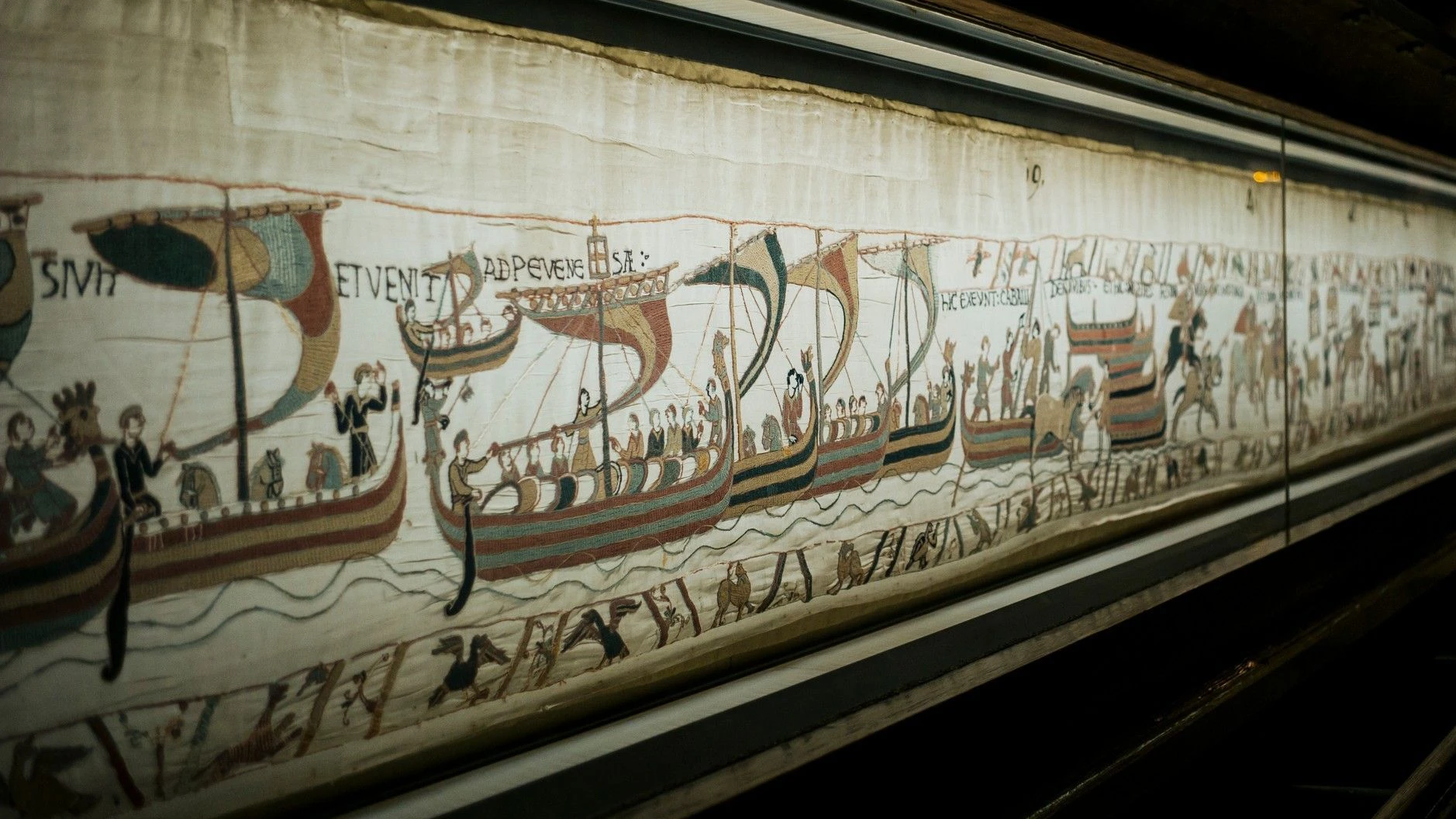 Kommende Ausstellung in London: Keine Schäden am Teppich von Bayeux durch Transport? Kommende Ausstellung in London: Keine Schäden am Teppich von Bayeux durch Transport?