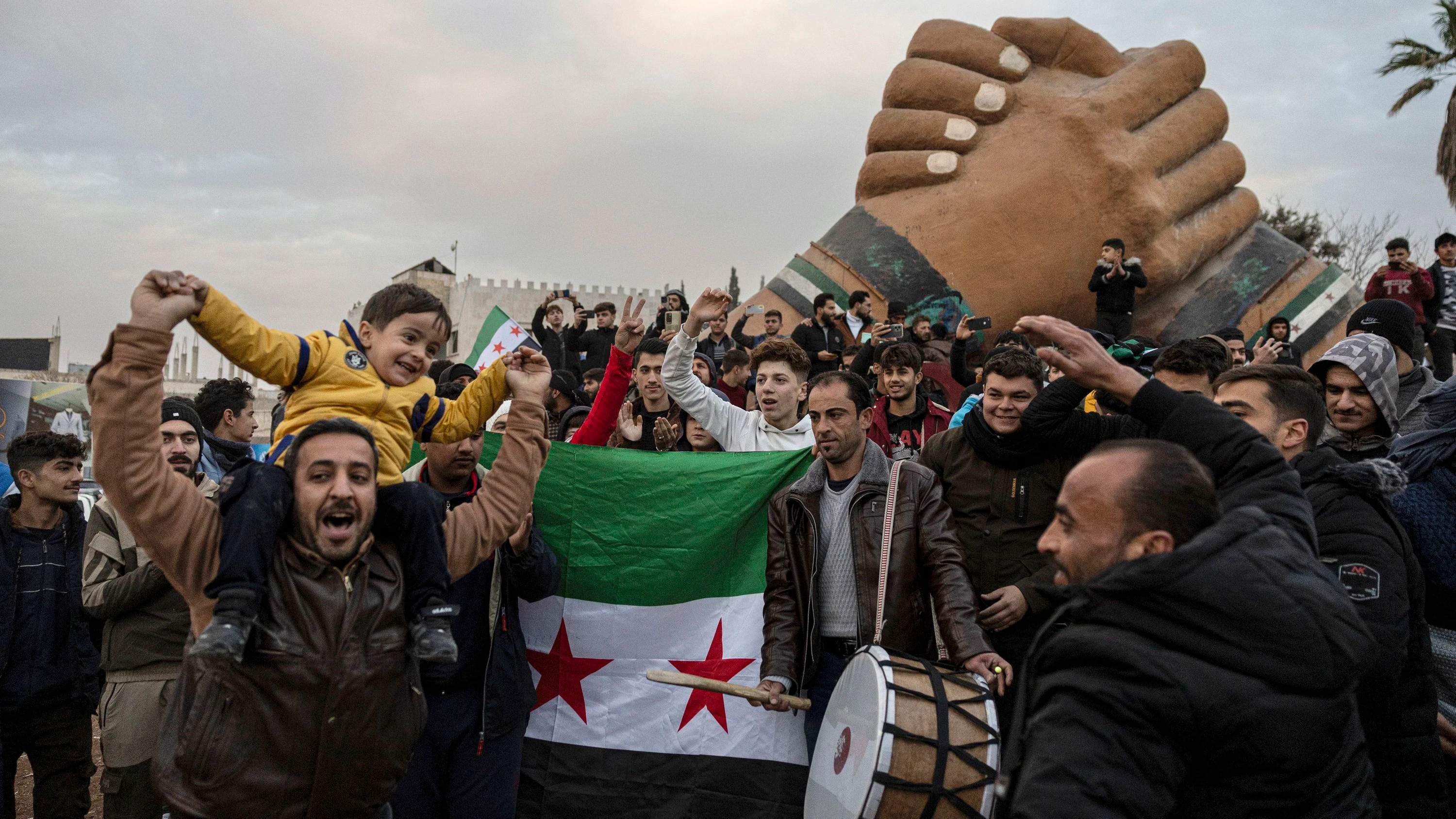 Buch zur syrischen Revolte: Eine Demokratie im Bombenhagel