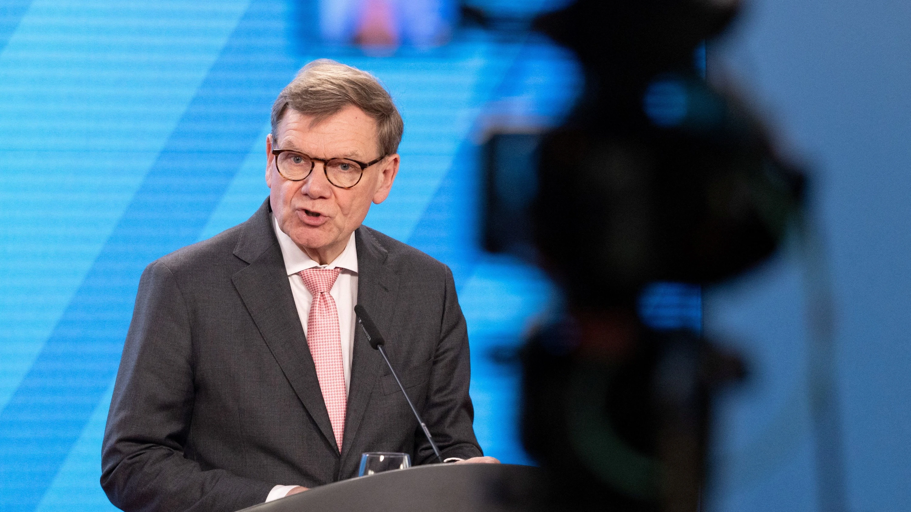 Liveblog Irankrieg: Bundesregierung kündigt Rückholflug für Mittwoch an