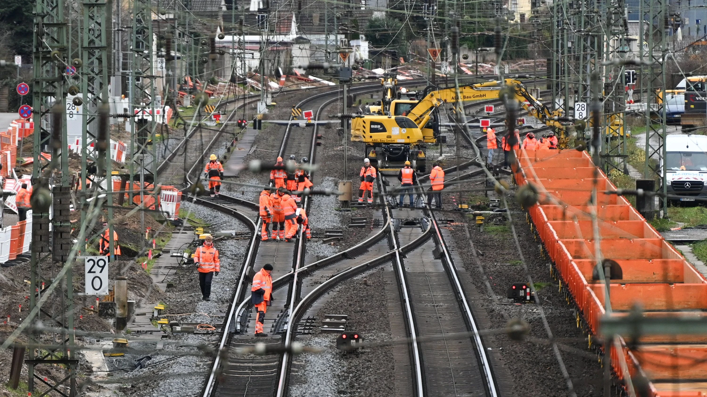 Rhein-Main-Liveblog: Bahnstrecke Frankfurt-Heidelberg wird vorerst nicht saniert