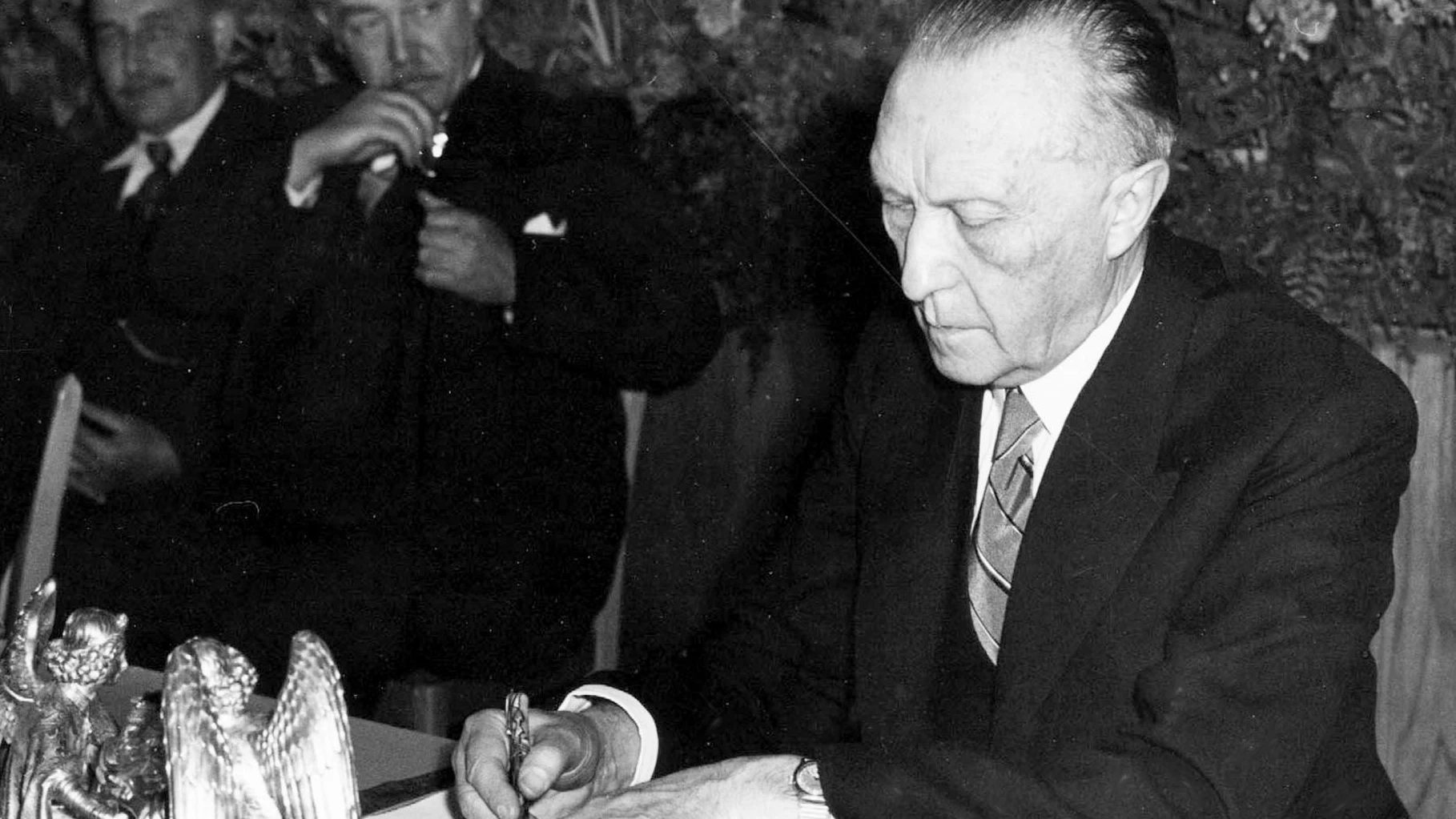 Umgang mit der AfD: Was die CDU heute von Adenauer lernen kann