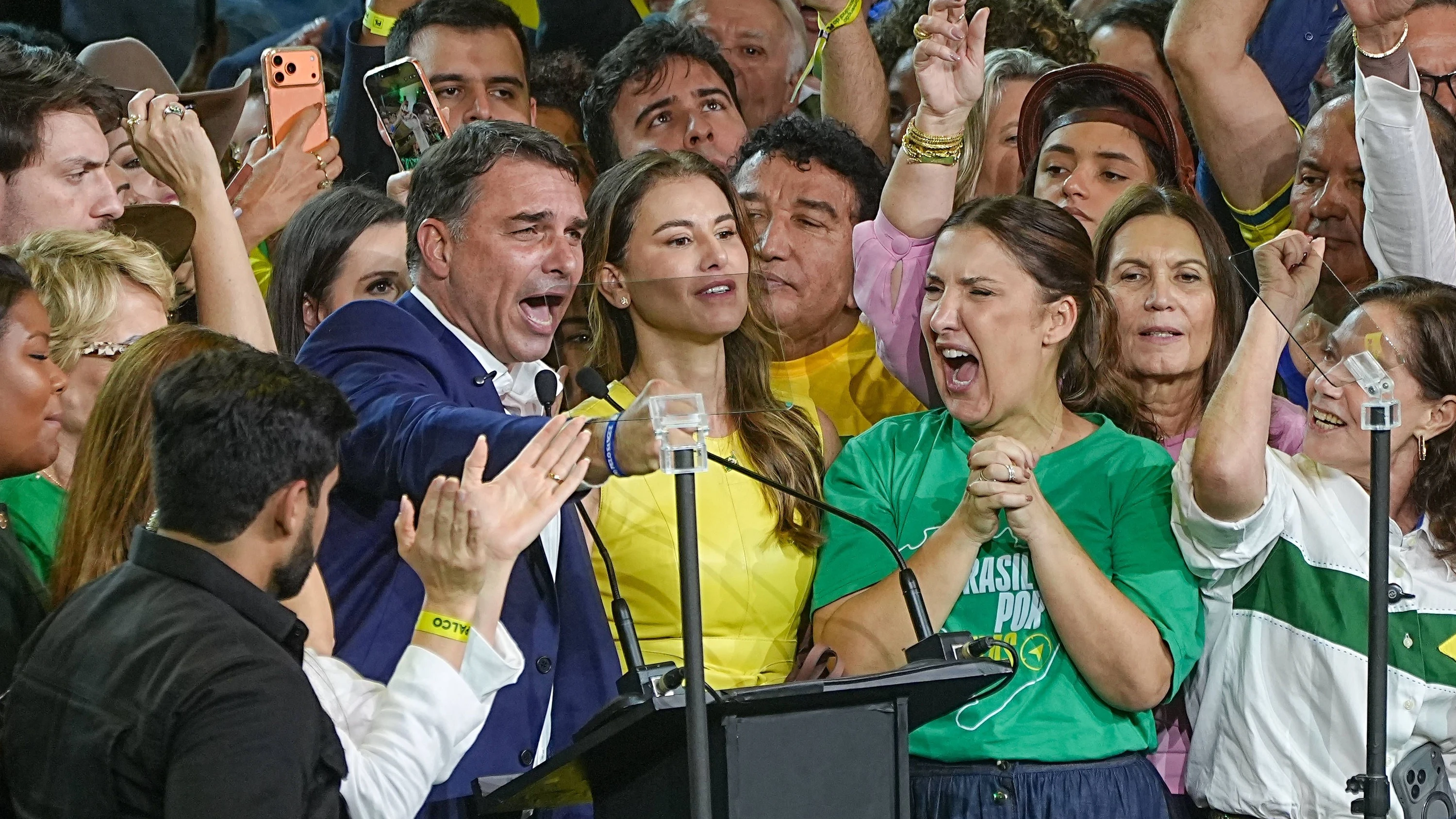 Wahlkampf in Brasilien: Trump und sein Vater sind ihm keine Hilfe