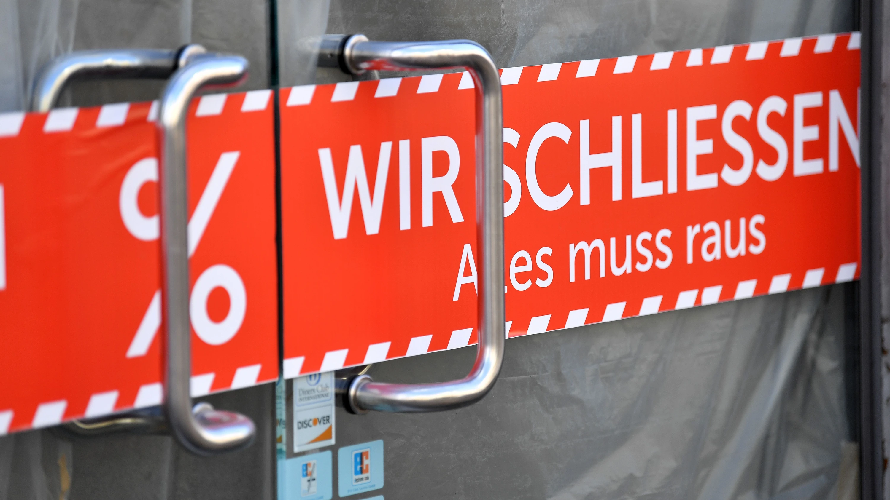 Die Zahl der Insolvenzen in Hessen ist im ersten Halbjahr um rund sechs Prozent im Vergleich zum Vorjahreszeitraum gestiegen. - dpa