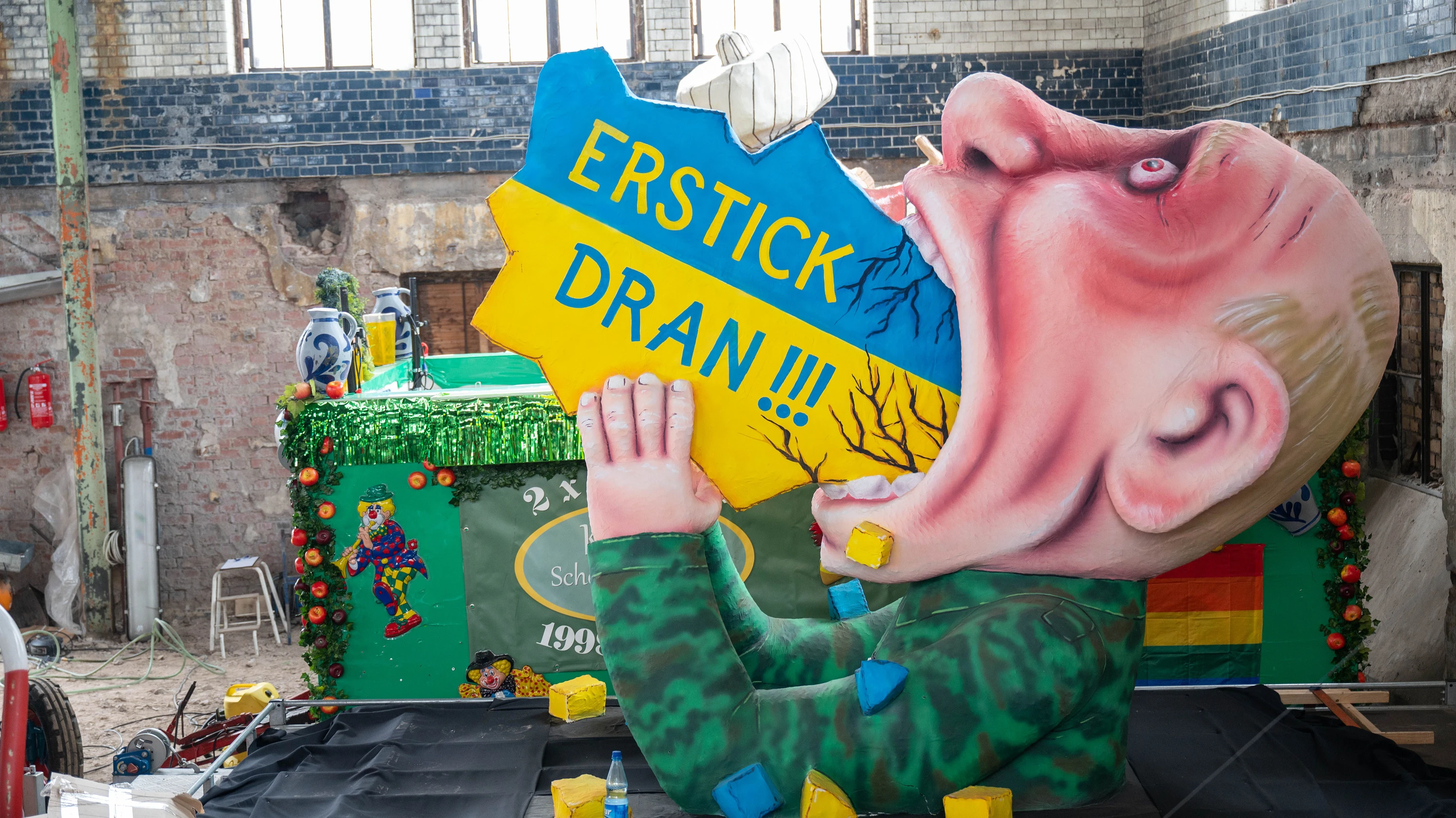 Solidarität mit Tilly: Fastnachter lassen sich von Putin-Klage nicht bremsen