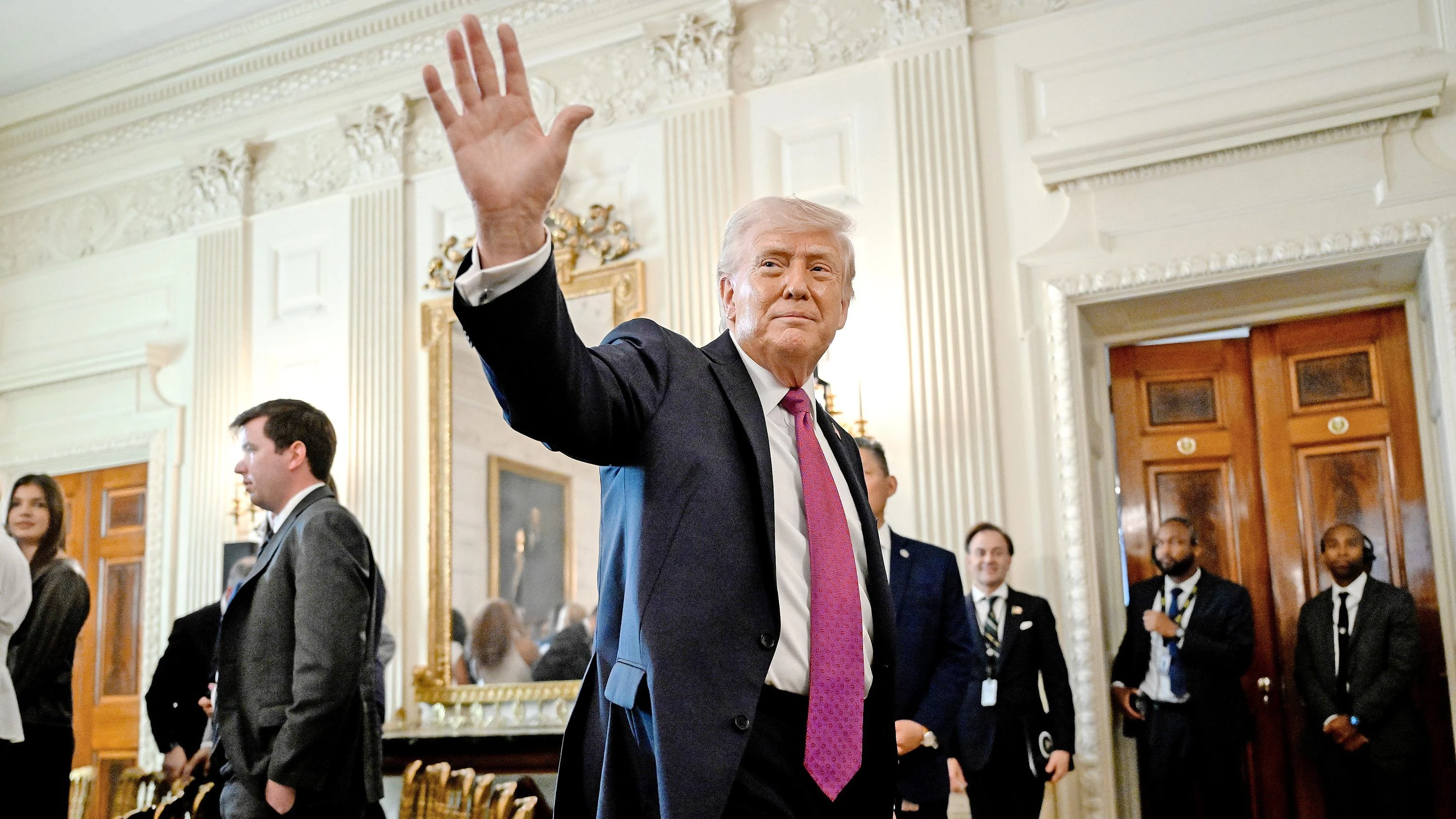 Präsident am Tiefpunkt: Selbst alte Weggefährten halten Trump für wahnsinnig