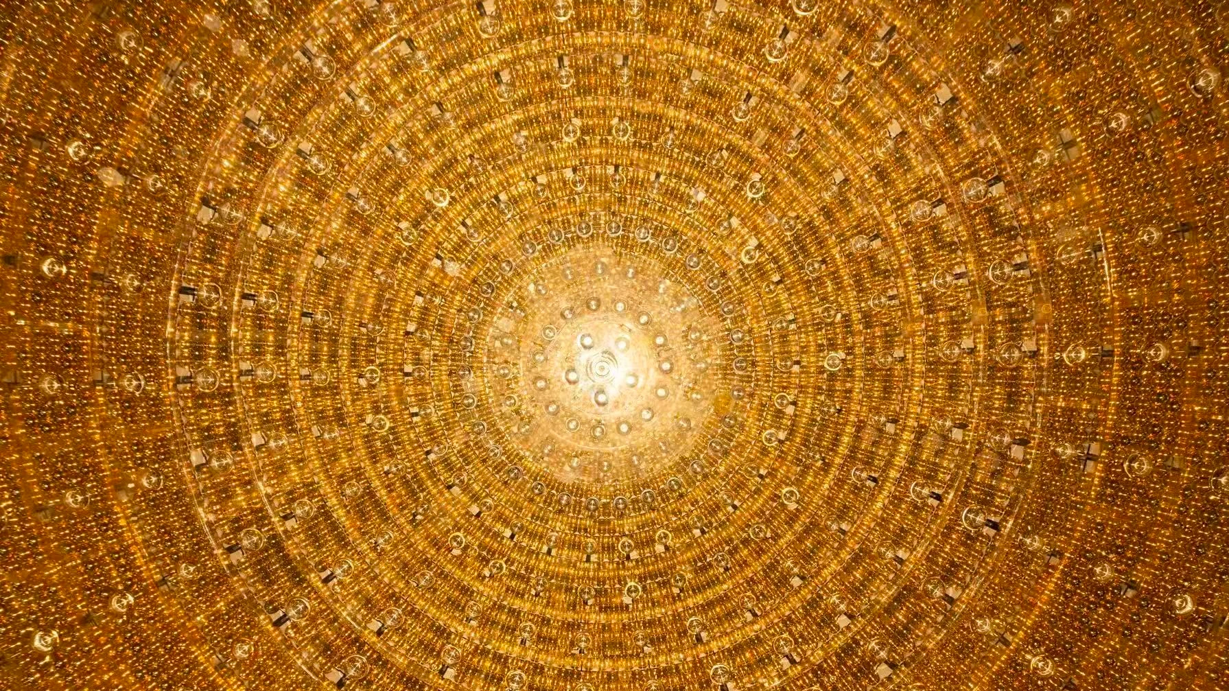Teilchenphysik: Dem Neutrino-Rätsel auf der Spur Teilchenphysik: Dem Neutrino-Rätsel auf der Spur