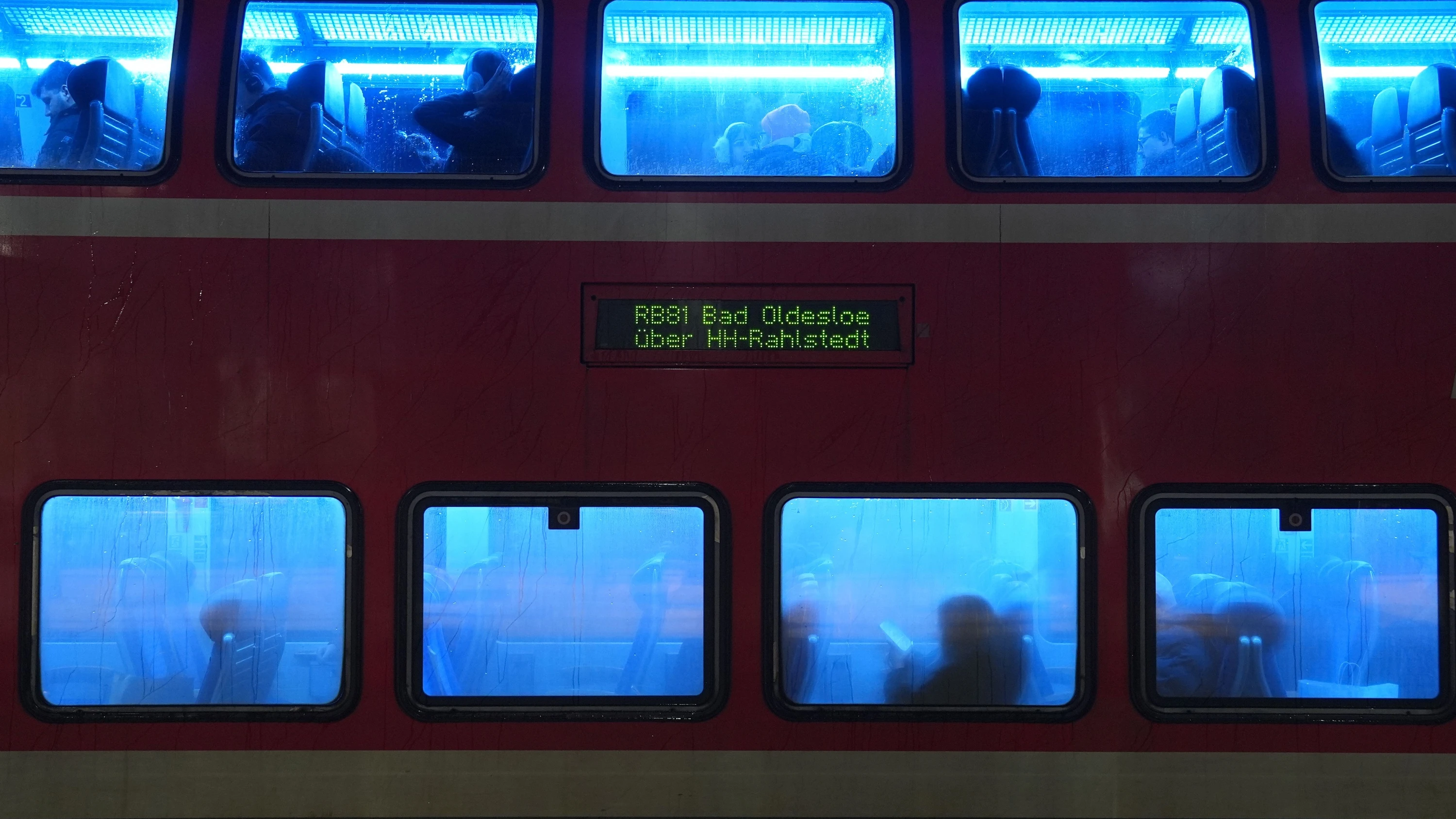 F.A.Z. Frühdenker: Was bringt der Sicherheitsgipfel der Bahn?