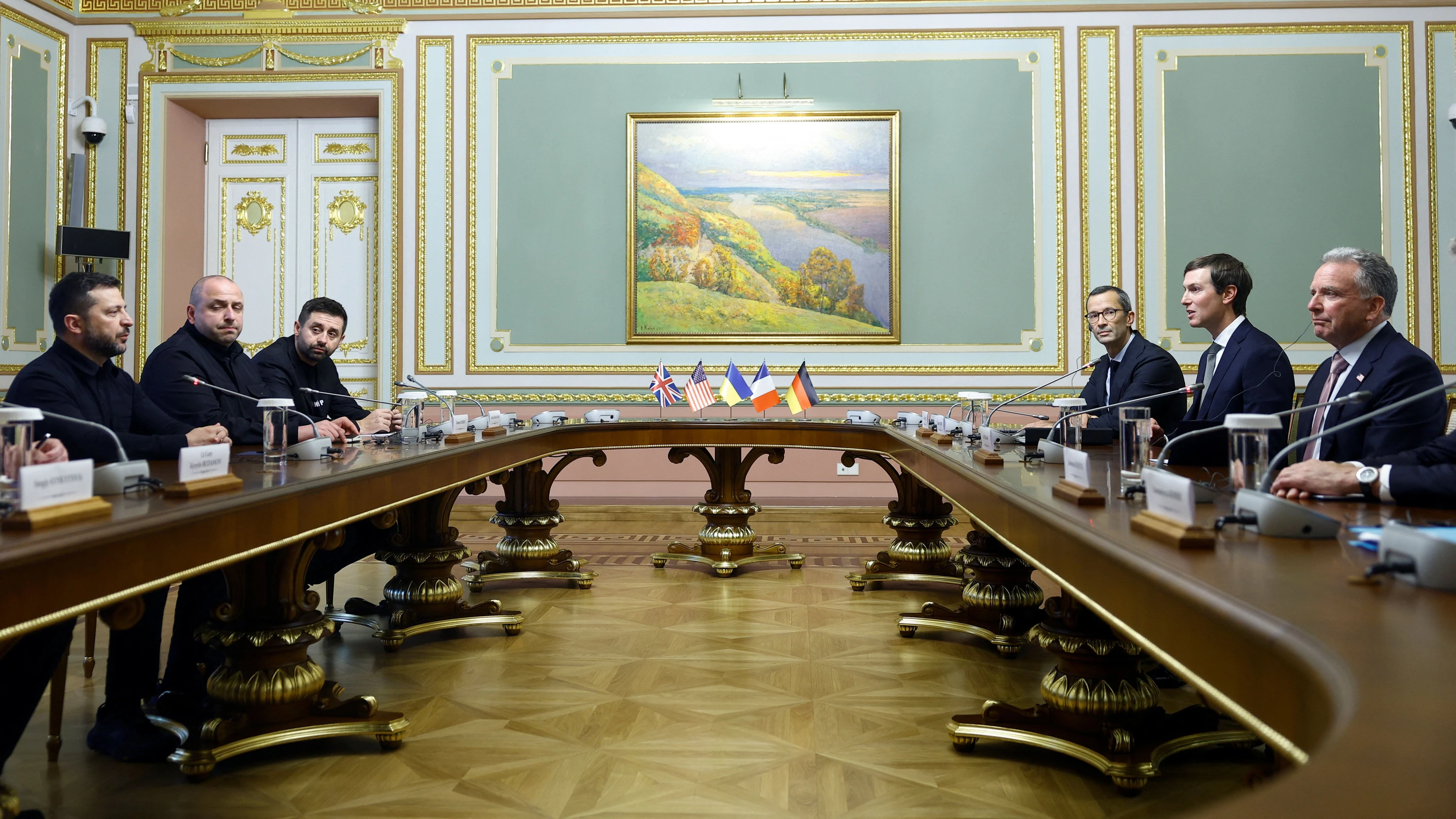 Liveblog Ukrainekrieg: Witkoff nennt erste Gesprächsrunde „ermutigend“