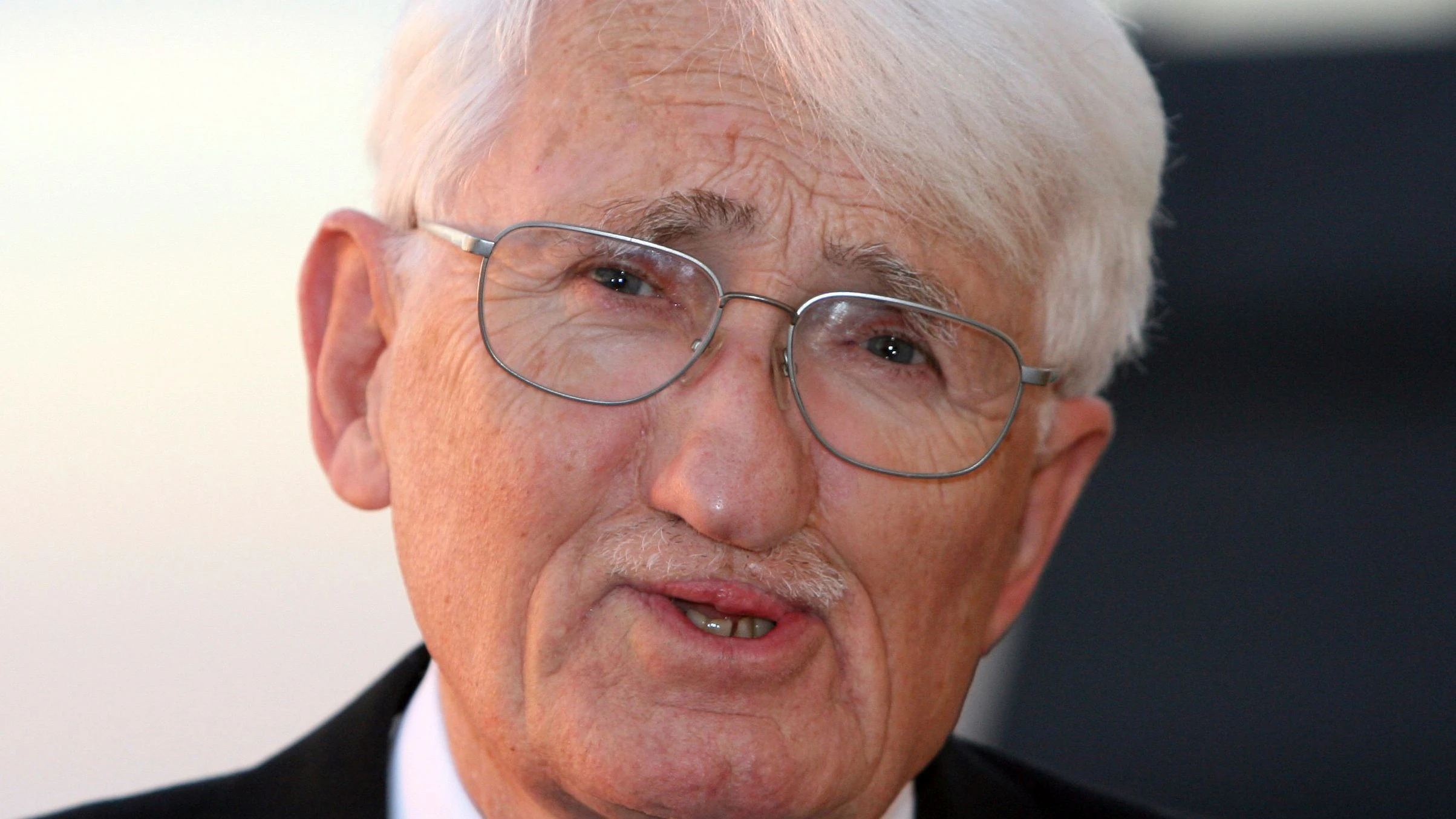 Habermas und Freud: Wie die Psychoanalyse eine Theorie revolutionierte