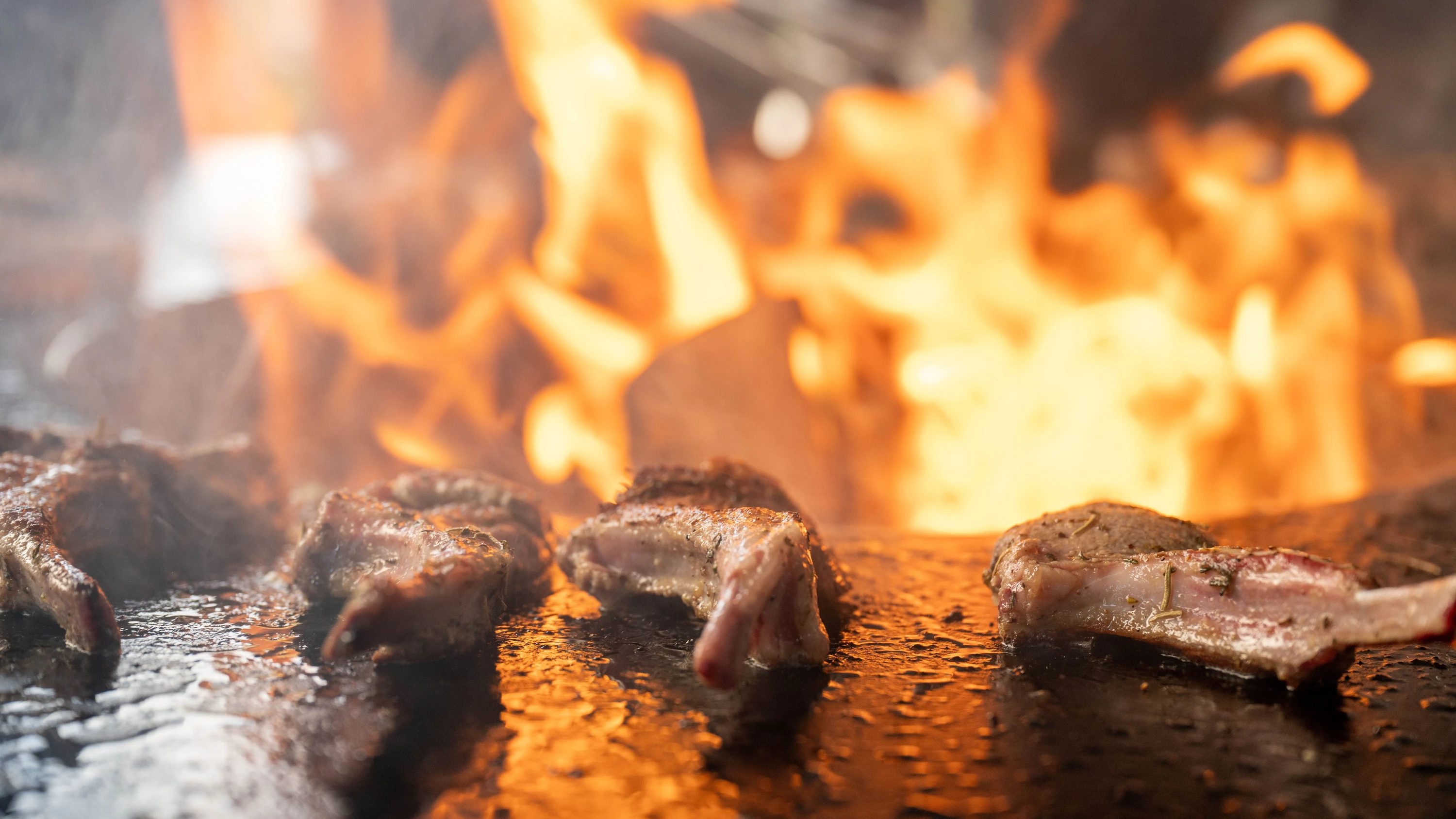Grill-Kochbücher: Ein paar neue Ideen für die Grillnation