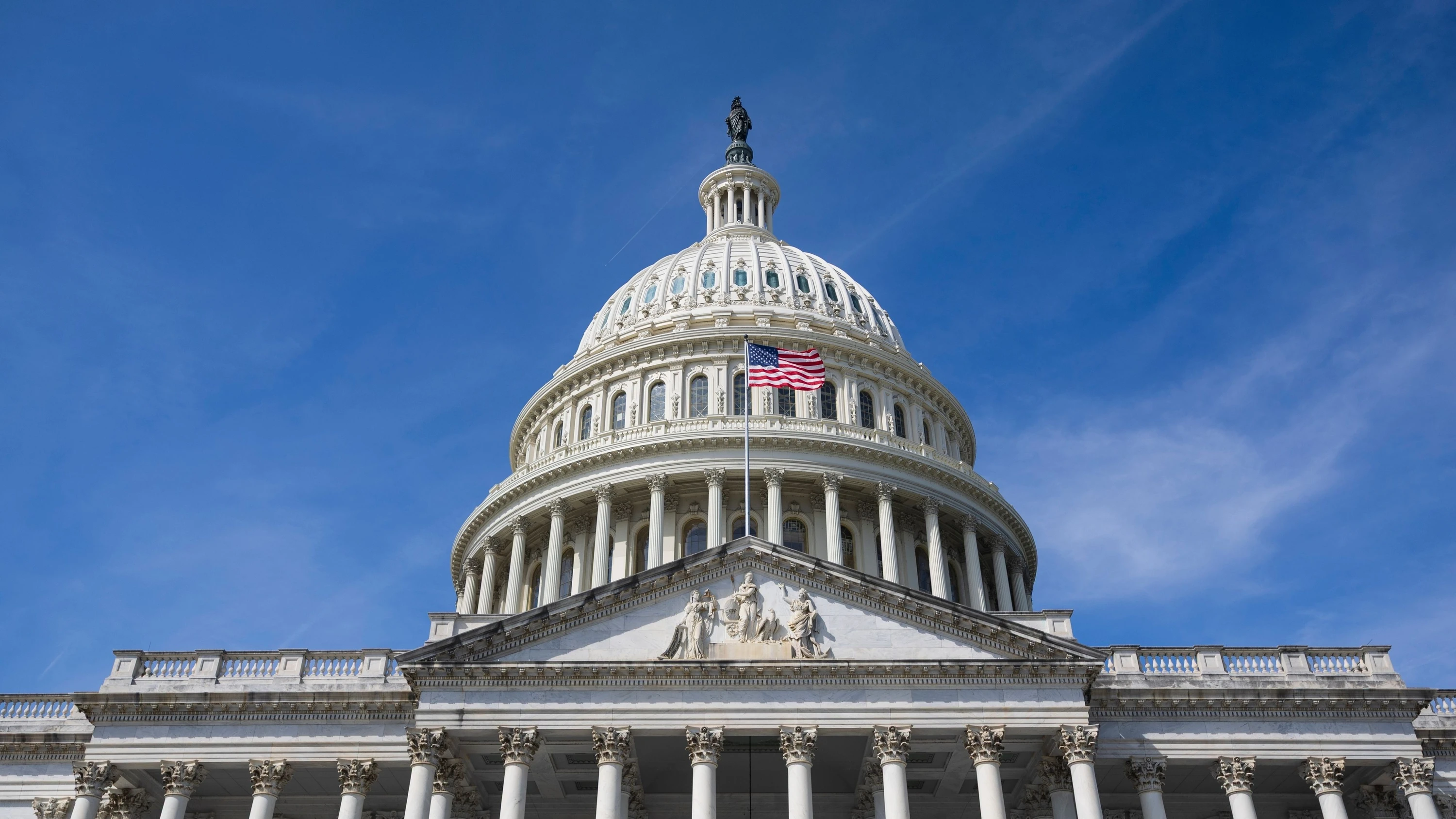 Liveblog Ukrainekrieg: US-Senat stimmt Sanktionsgesetz gegen Russland zu