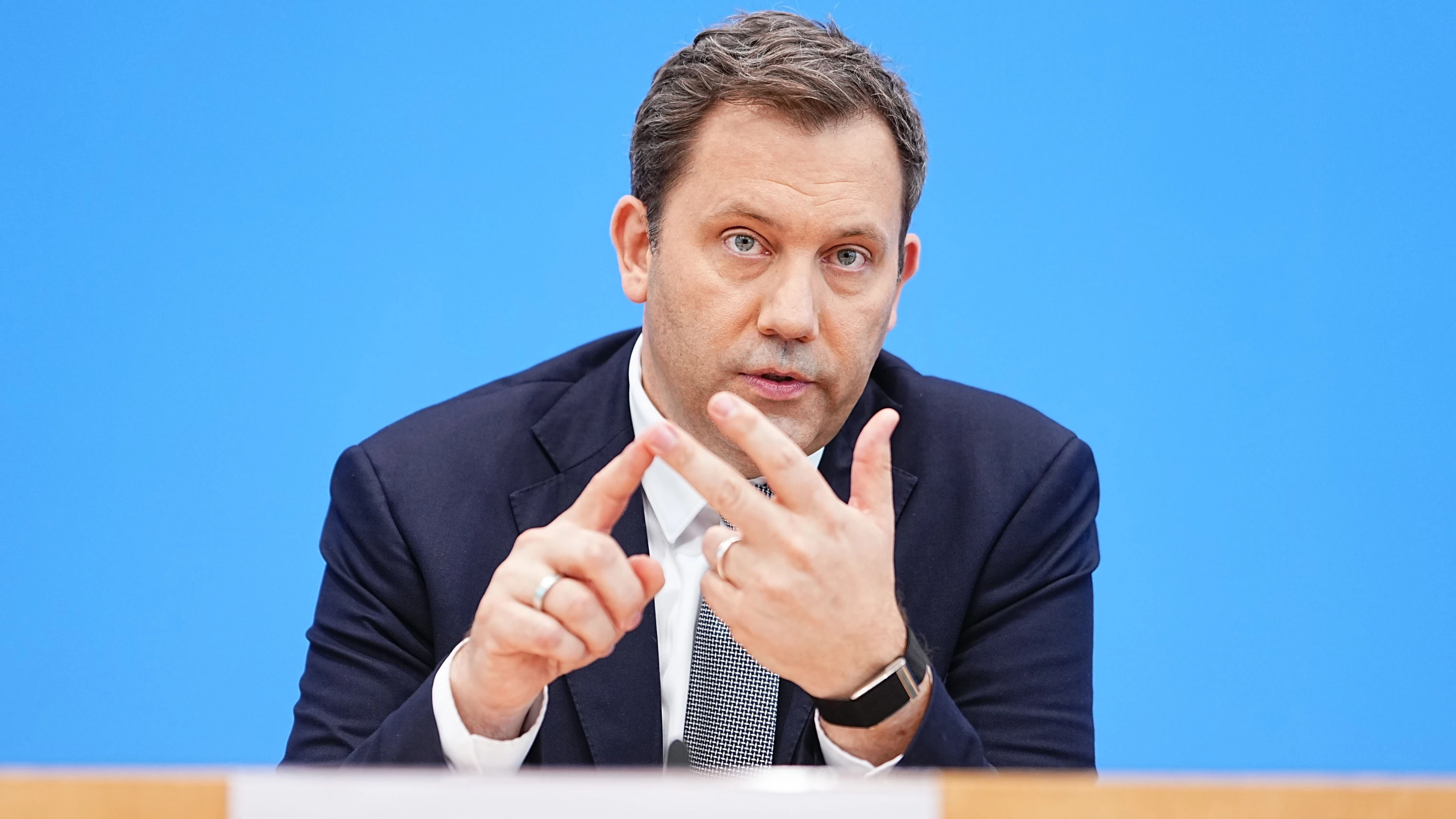Deutschland-Liveblog: Nach heftiger Kritik: Klingbeil nimmt Steuerpläne für Vereine zurück