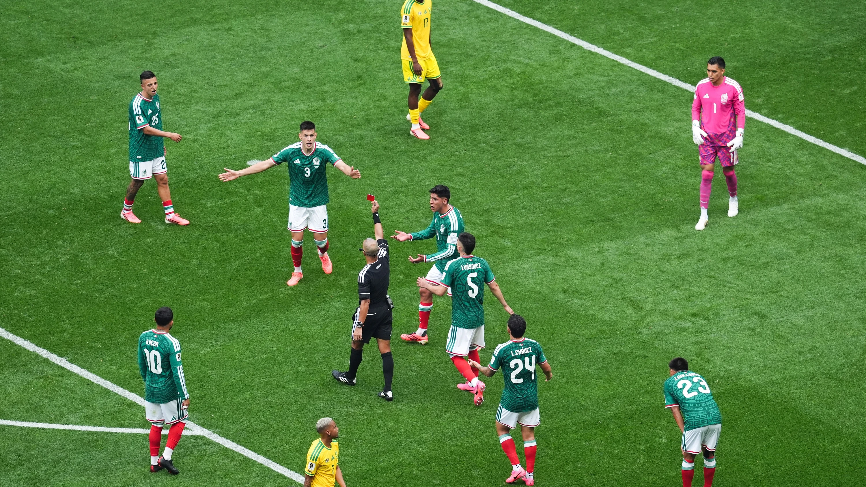 Mexiko feiert Sieg: WM 2026 beginnt mit Party und Platzverweisen