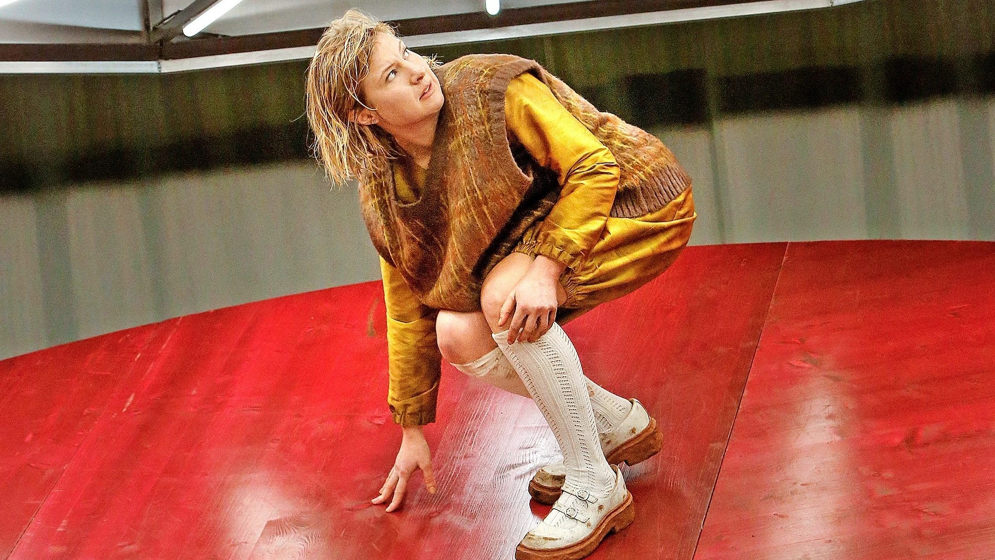 Theaterpremiere in München: Bestrafungsphantasien einer Kneipengemeinschaft Theaterpremiere in München: Bestrafungsphantasien einer Kneipengemeinschaft