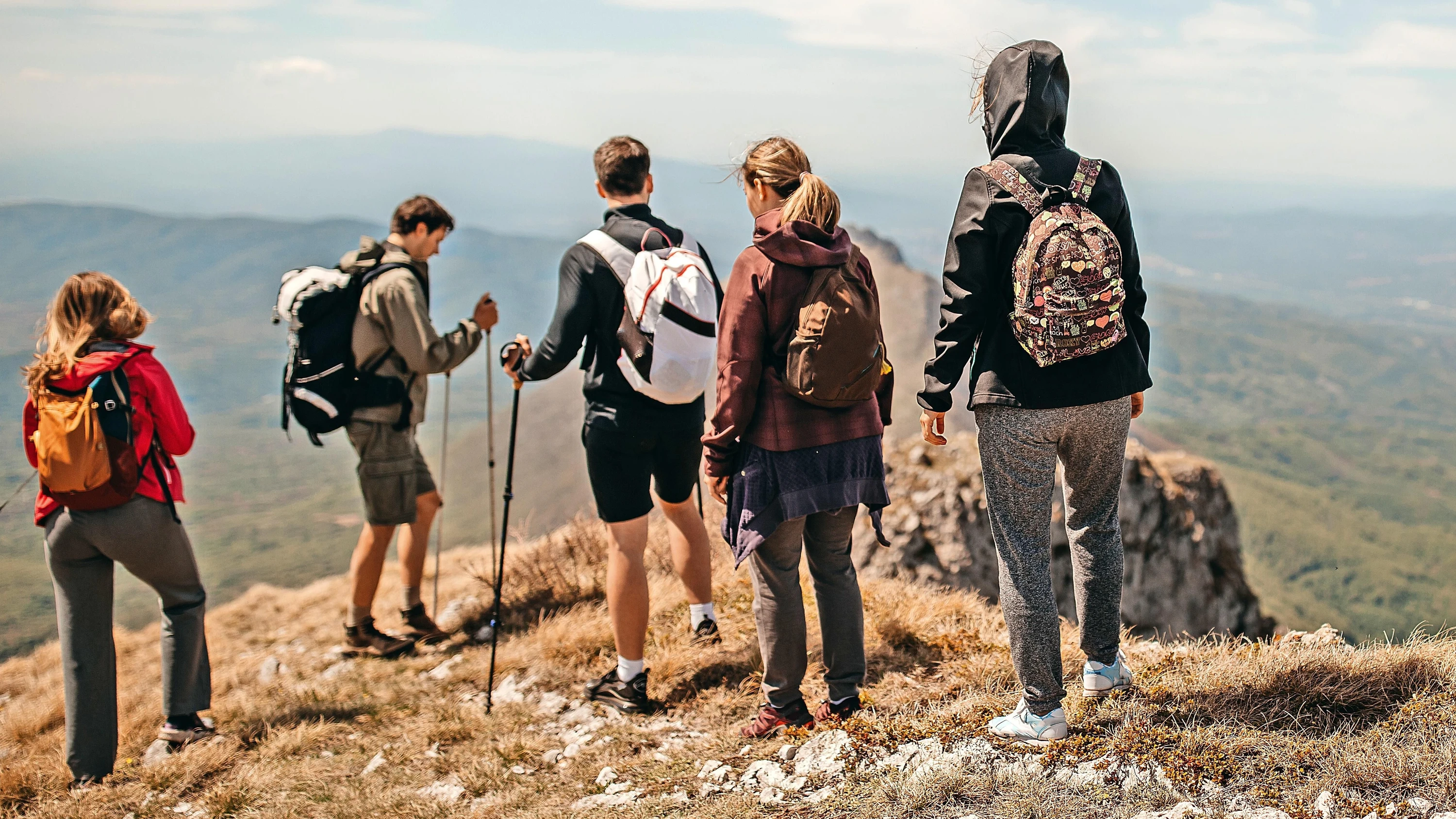 Hochgefühl: Immer mehr junge Menschen berauschen sich laut Umfragen nicht mehr am Alkohol, sondern an Erlebnistouren. - Getty