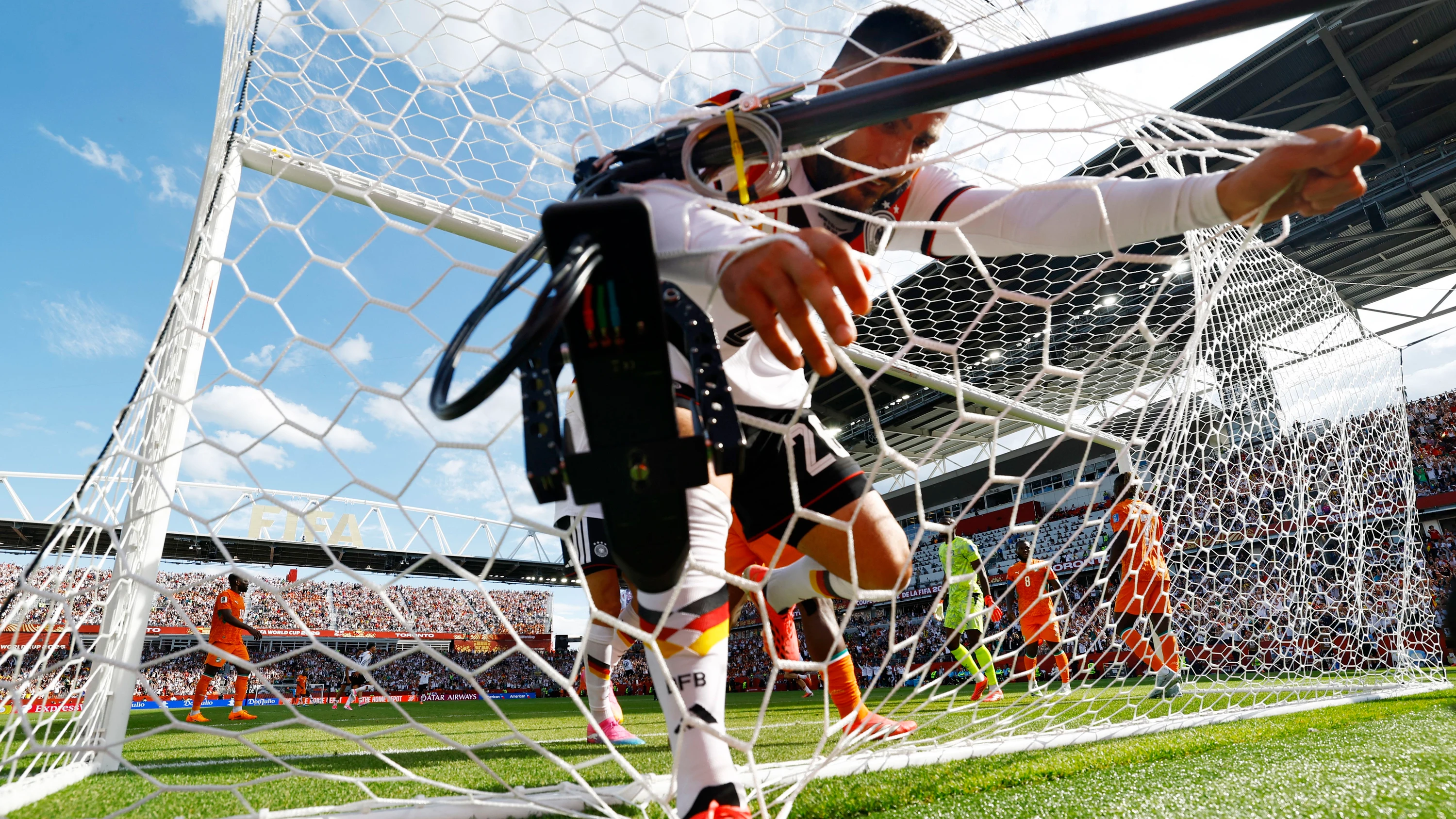 Fußball-WM: 2:1 – Deutschland gewinnt gegen die Elfenbeinküste nach ganz spätem Tor