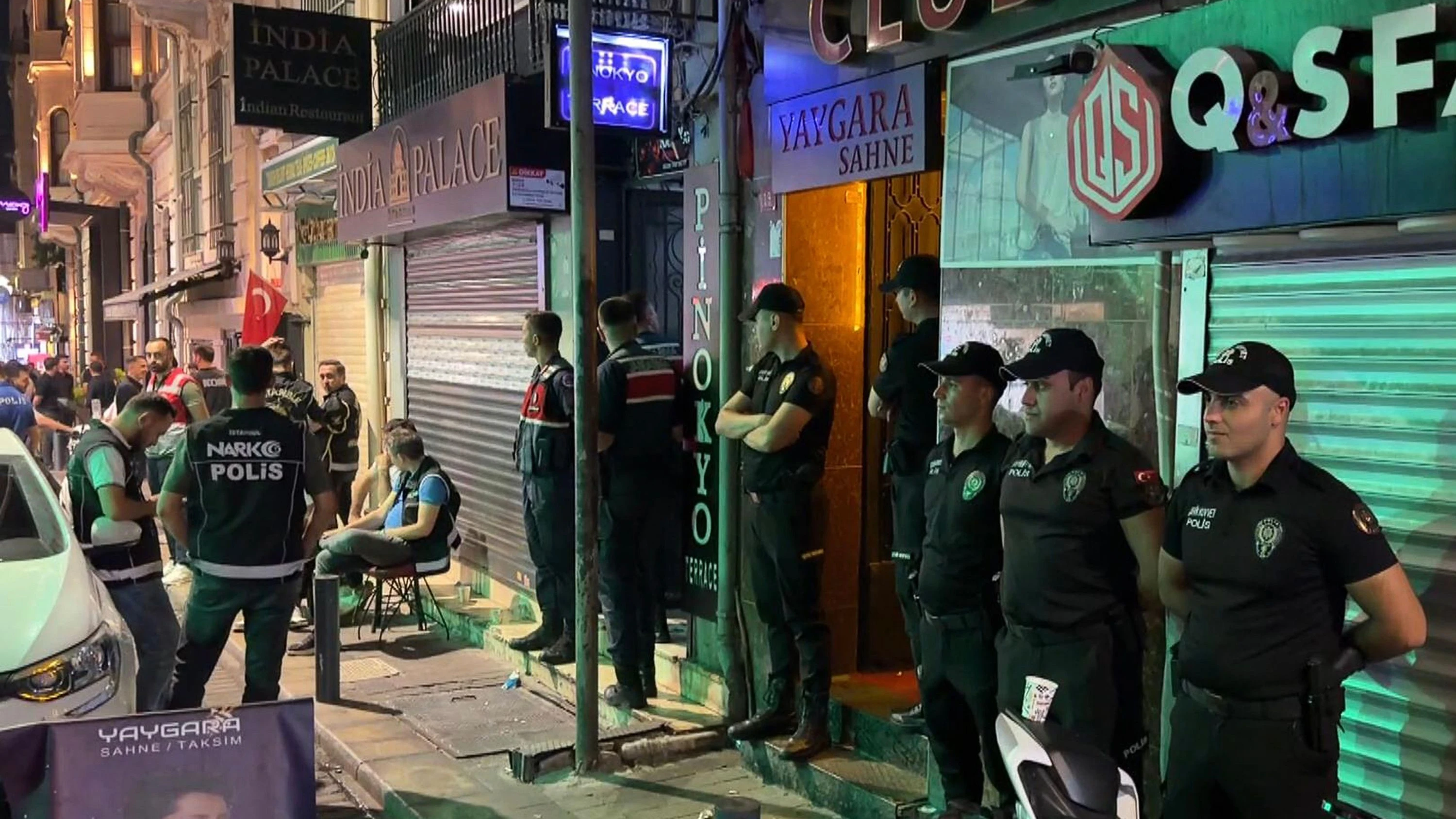 Razzien in der Türkei: „Der Westen finanziert die LGBTQ-Plage“ Razzien in der Türkei: „Der Westen finanziert die LGBTQ-Plage“
