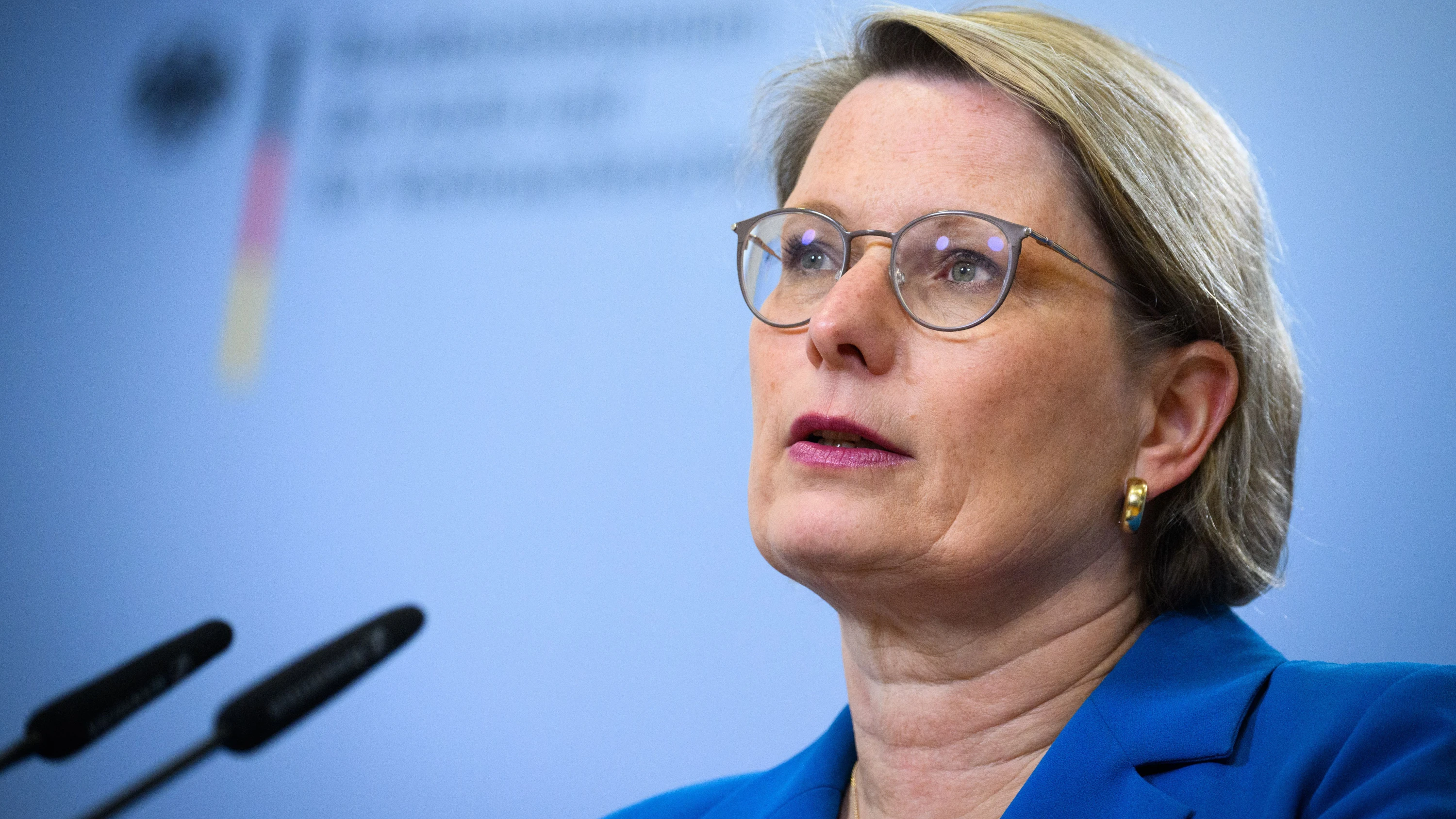 Deutschland-Liveblog: Hubig will Schutz queerer Menschen im Grundgesetz verankern