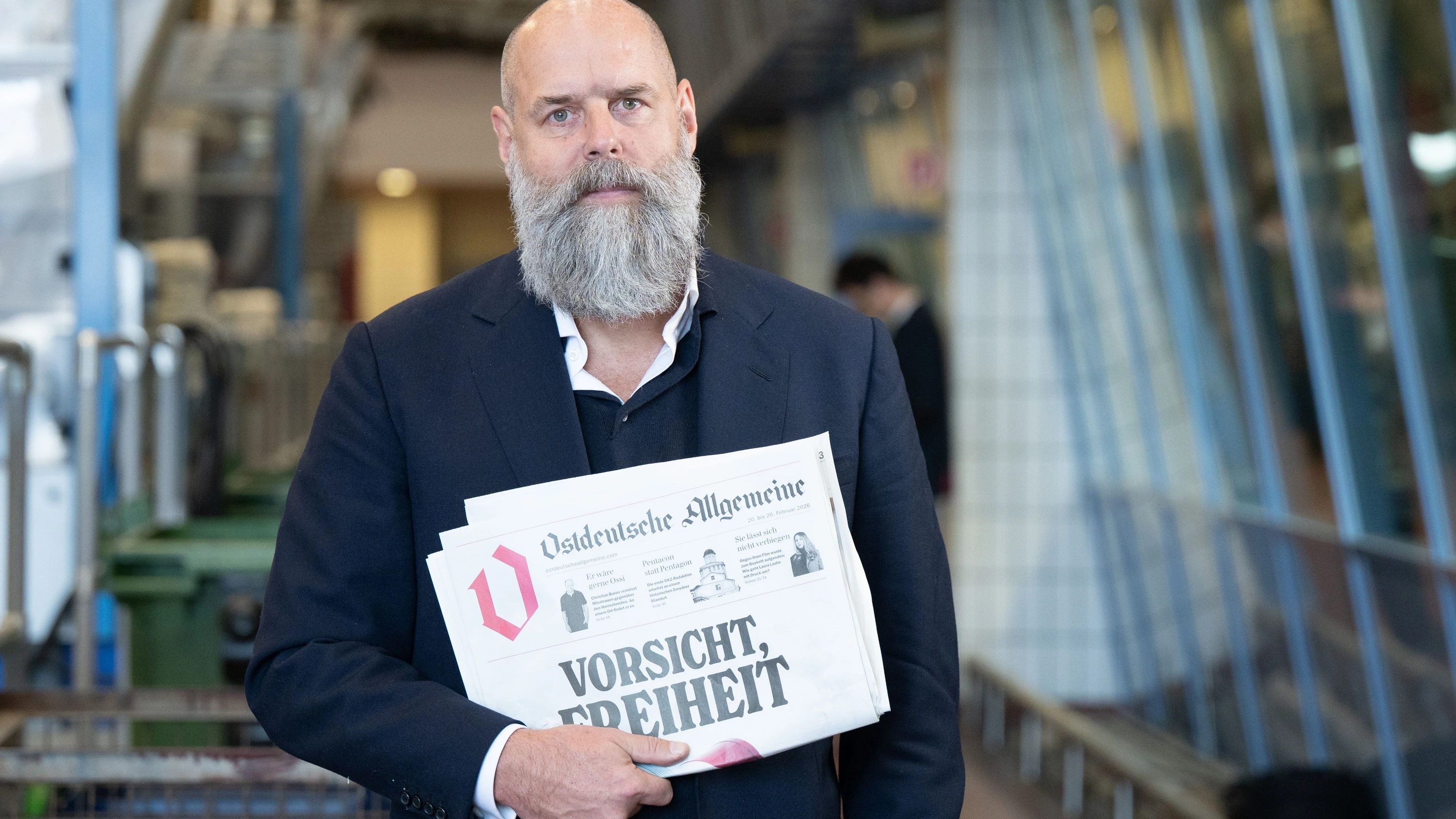Neue Firma gegründet: Holger Friedrich macht Polit