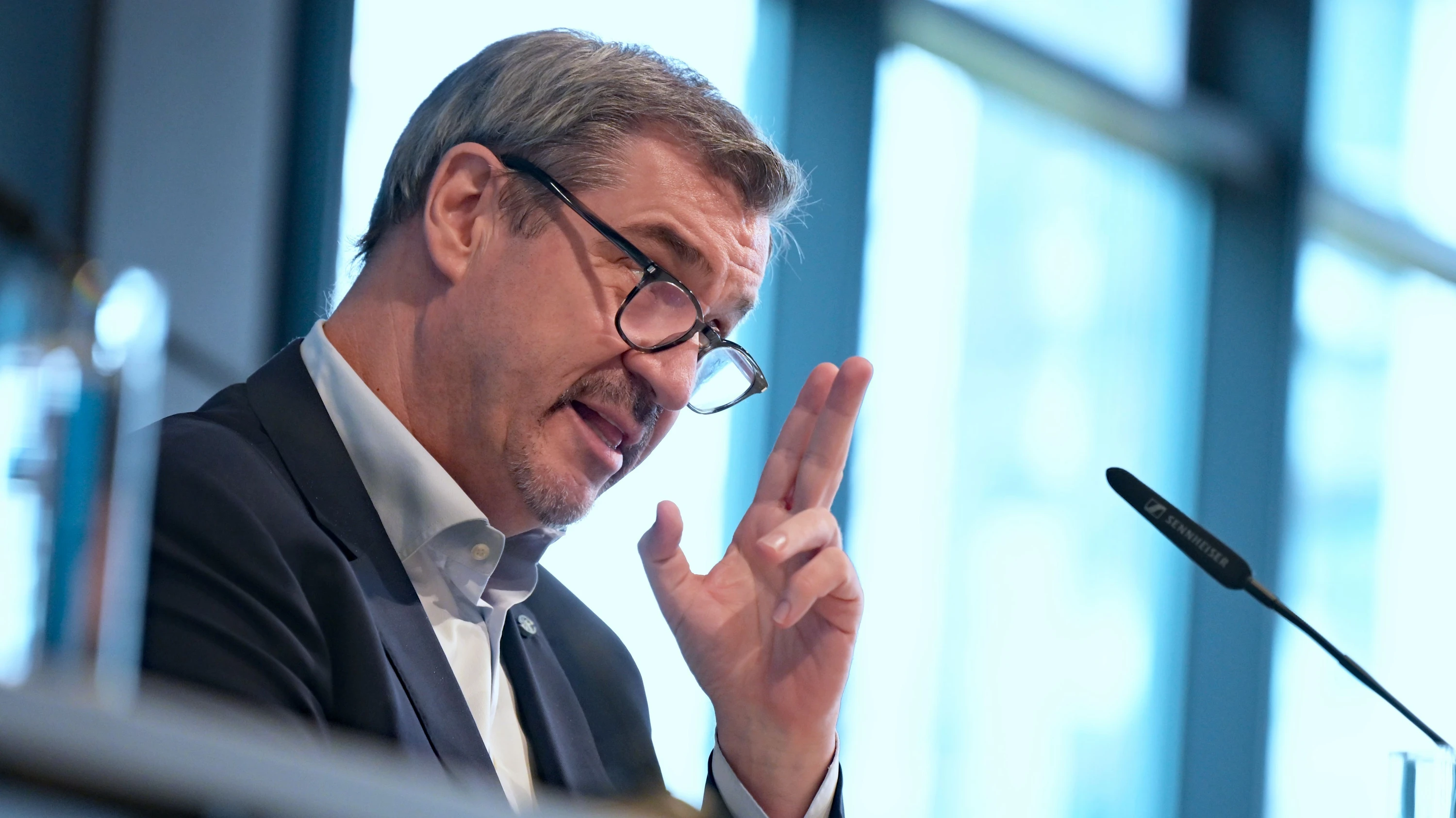 Bild: Kommunalwahl in Bayern: Rechts von Söder ist viel Platz