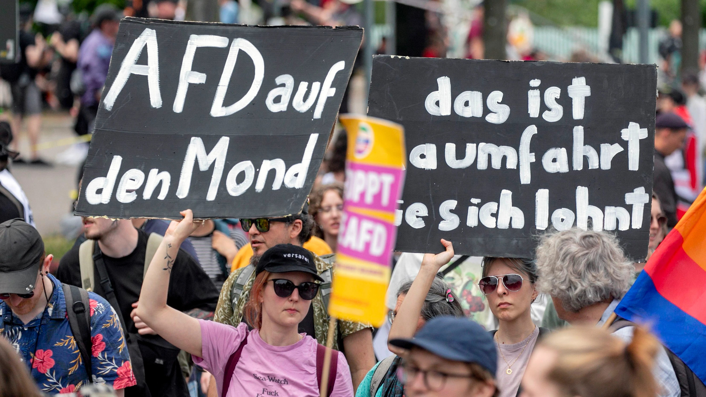 Proteste gegen Parteitag: Die AfD greift das Grundgesetz an – und wir klagen über Verkehrsblockaden? Proteste gegen Parteitag: Die AfD greift das Grundgesetz an – und wir klagen über Verkehrsblockaden?