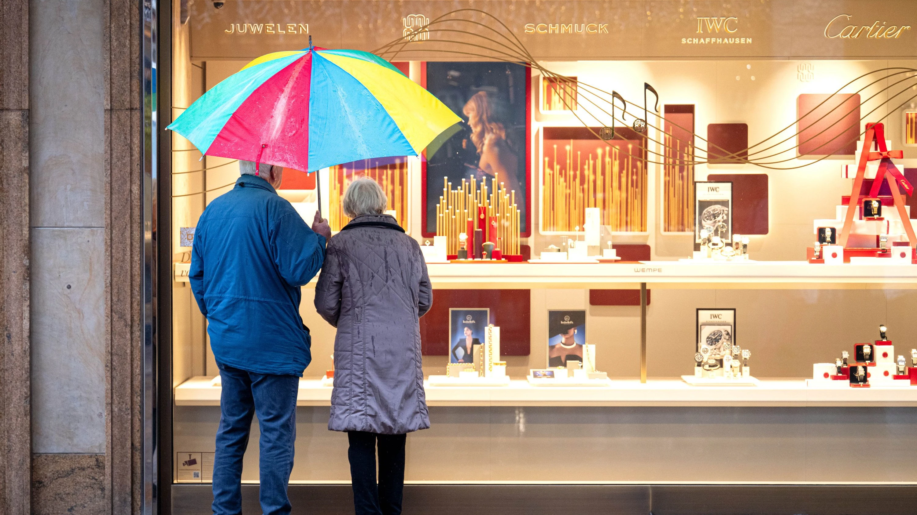 Anreize zum Weiterarbeiten: Arbeit an der Rentenagenda 2040 Anreize zum Weiterarbeiten: Arbeit an der Rentenagenda 2040