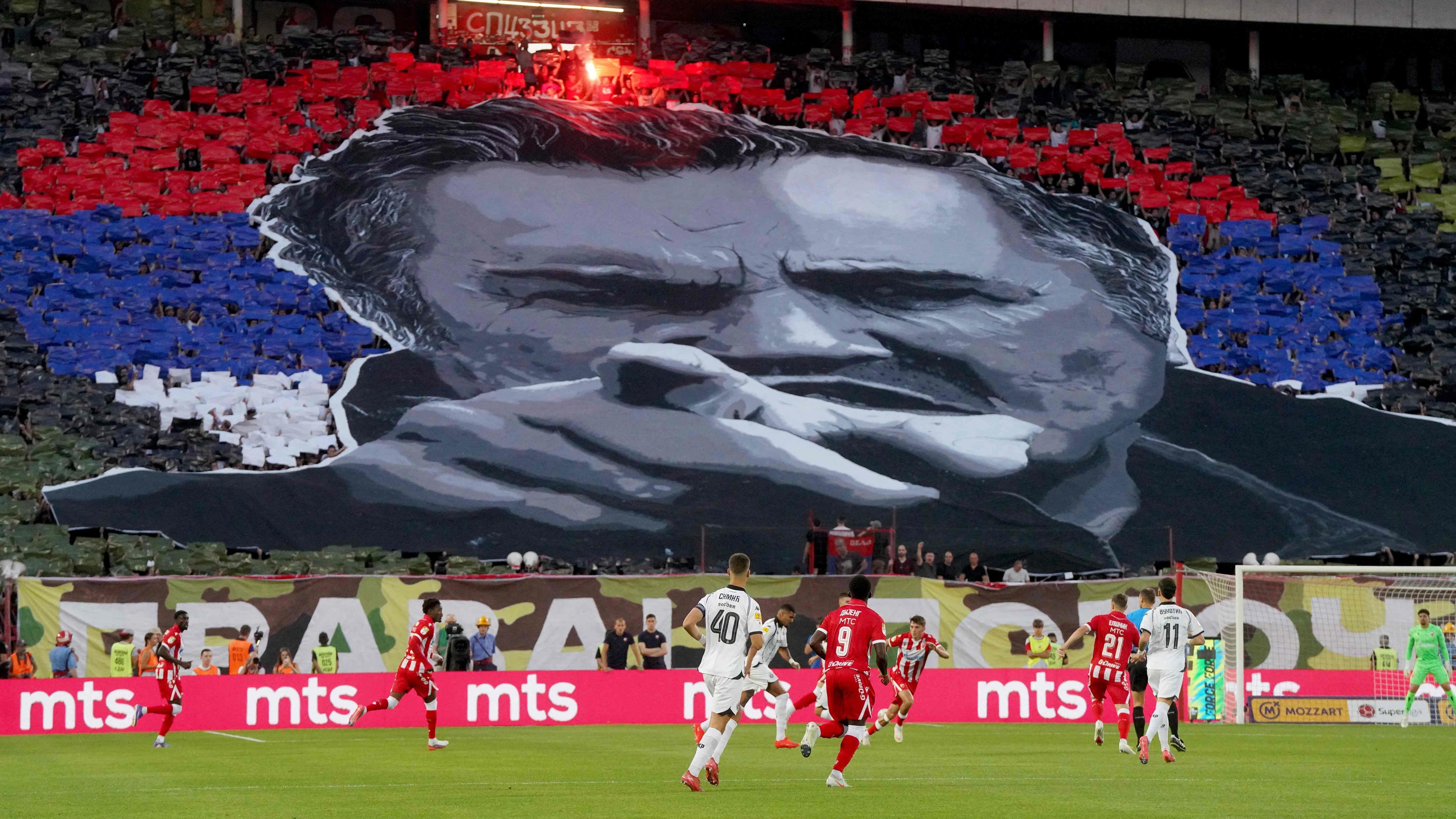 Kriegsverbrecher Mladić: Das Grauen im Stadion Kriegsverbrecher Mladić: Das Grauen im Stadion