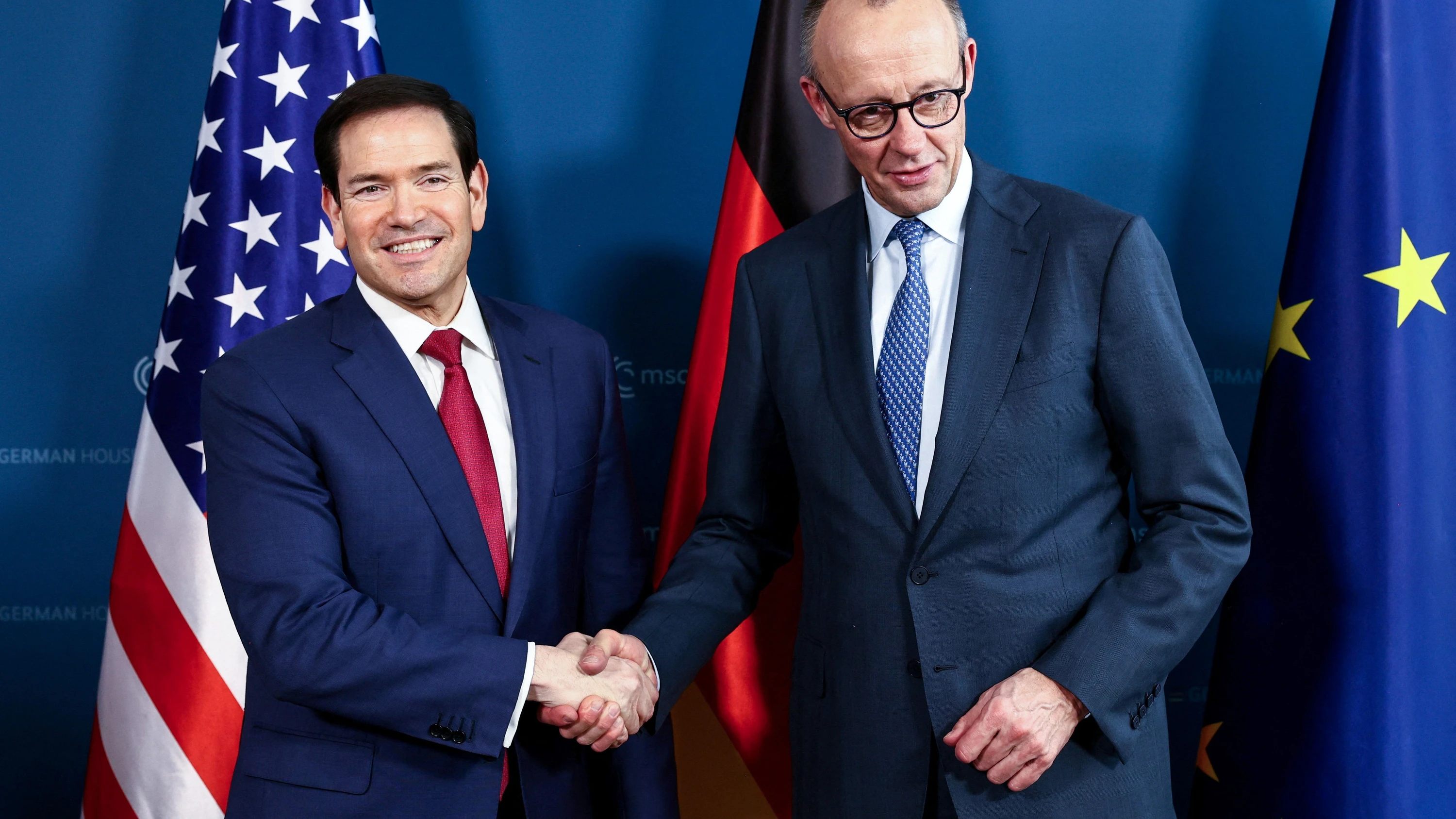 Münchner Sicherheitskonferenz: Die transatlantische Hand