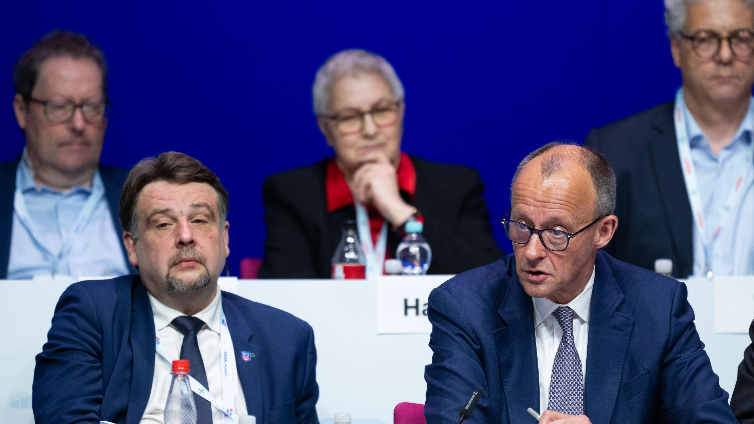 Kritik an Renten-Aussage: Die Rotmalerei sollte die CDU der SPD überlassen