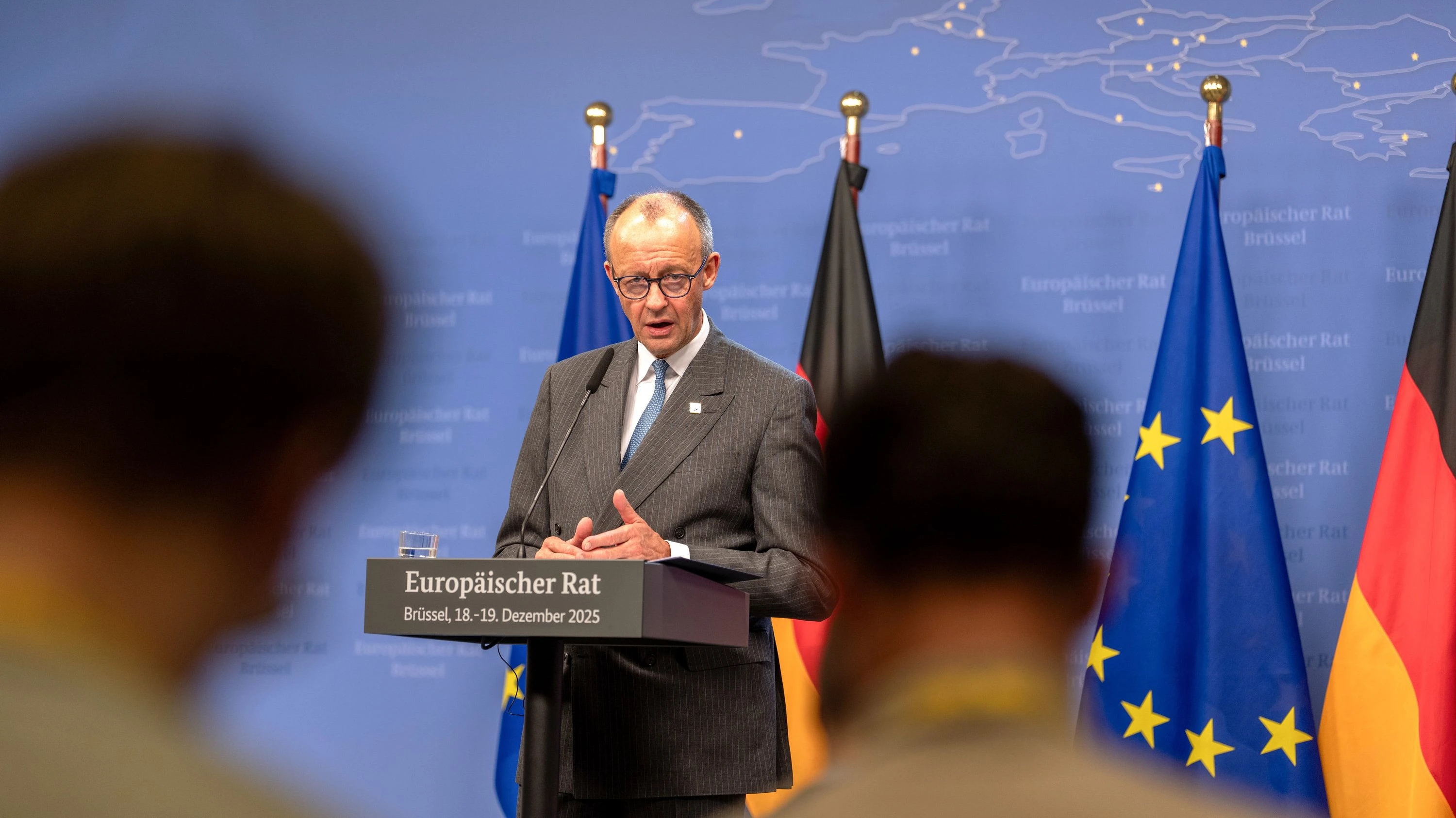 Bundeskanzler Friedrich Merz (CDU) spricht bei der Pressekonferenz nach dem EU-Gipfel. - dpa