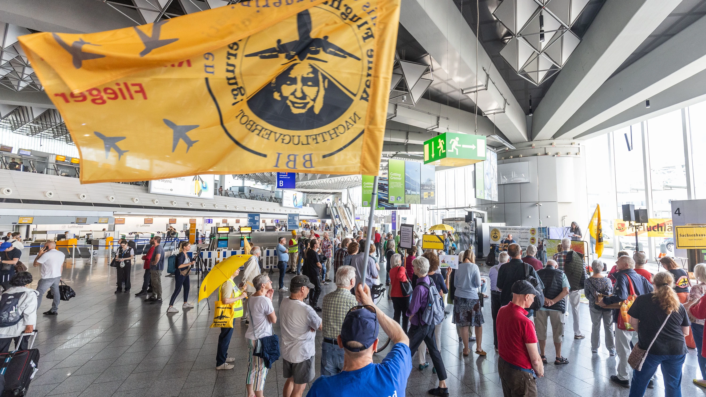 Fluglärmkommission attackiert: Maßlose Kritik nützt niemandem Fluglärmkommission attackiert: Maßlose Kritik nützt niemandem
