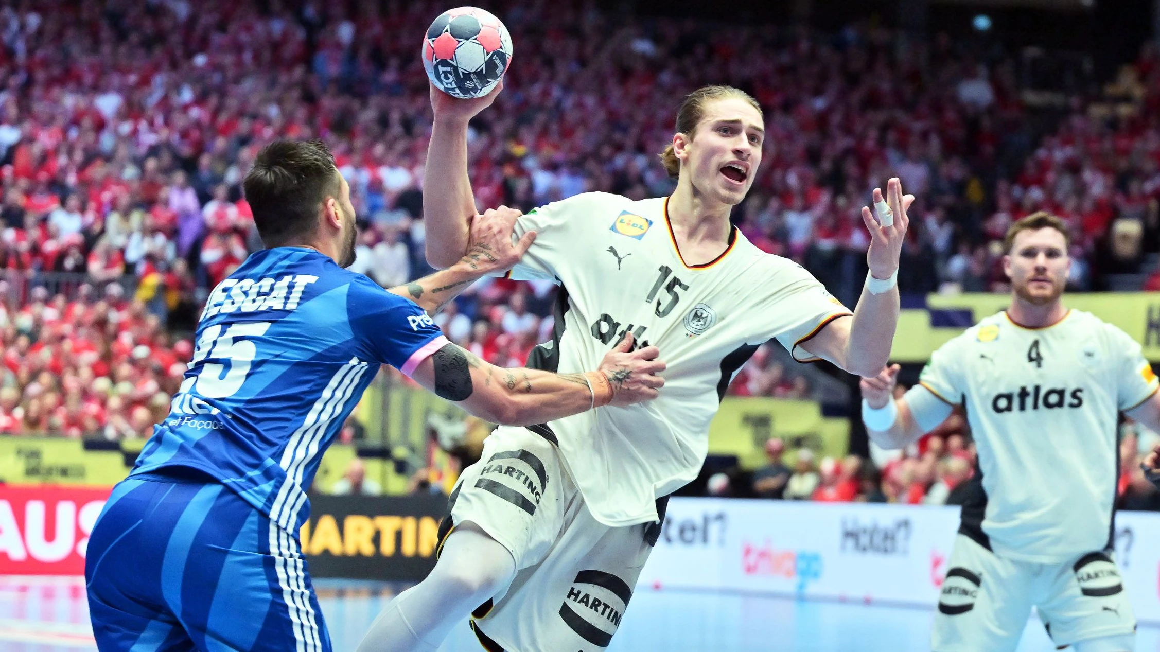 Sieg über Frankreich: Deutschland im Halbfinale bei der Handball-EM