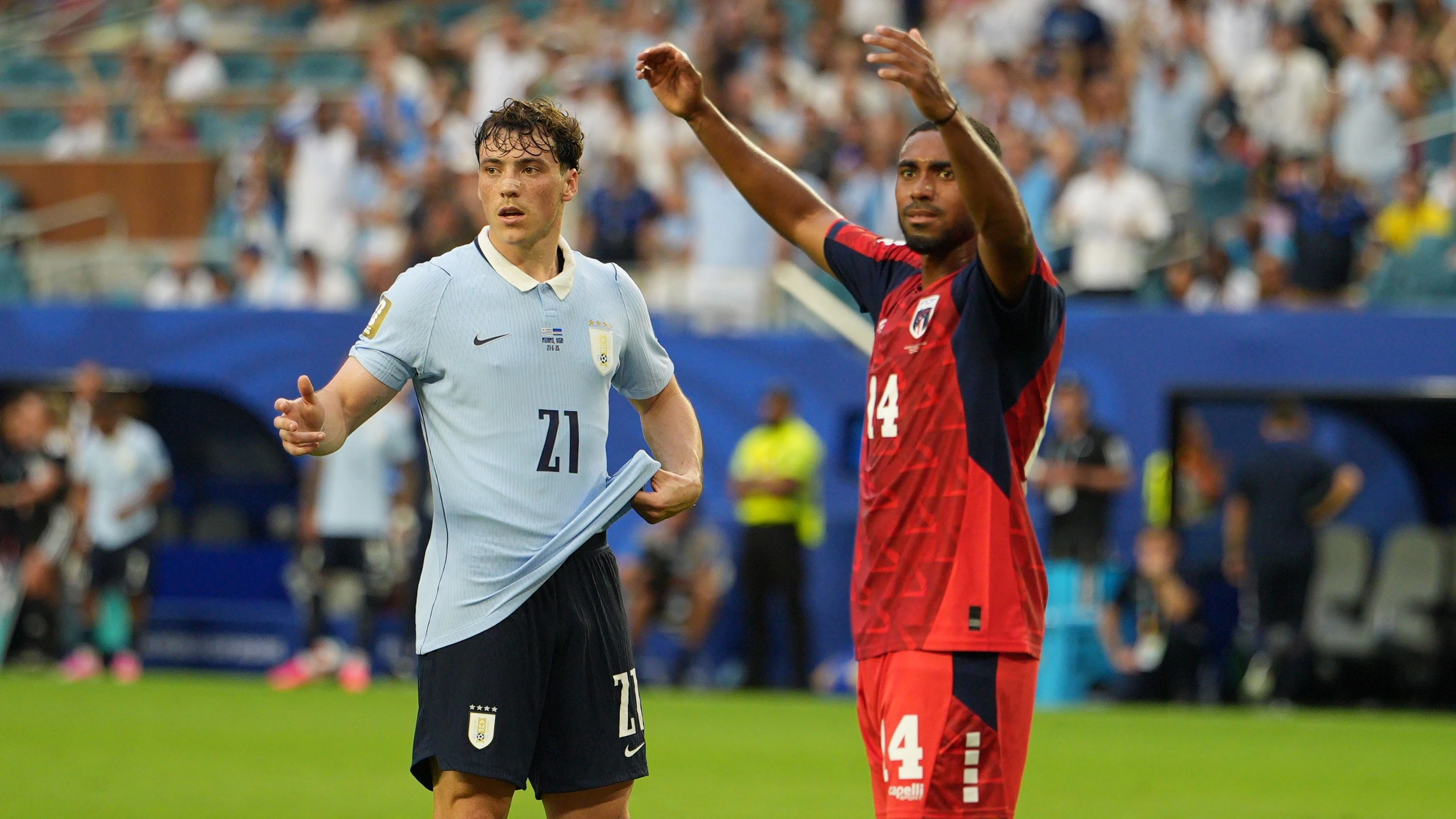 Kap Verdes Trainer Bubista ist vom Verhalten der uruguayischen Mannschaft um Federico Viñas enttäuscht. - EPA