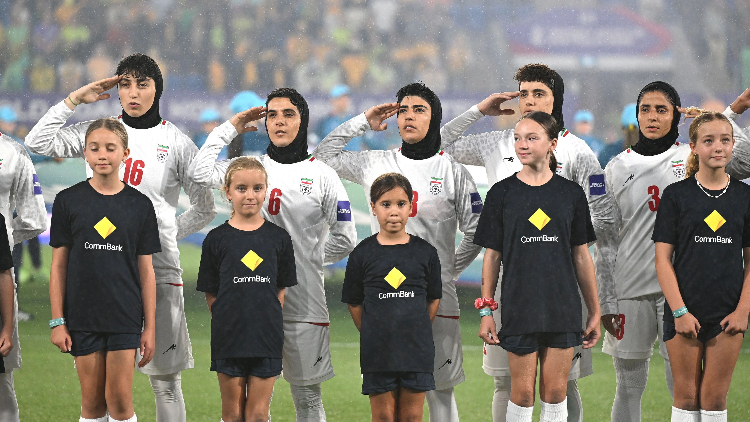 „Kriegsverräter“: Sorge um iranische Fußballerinnen „Kriegsverräter“: Sorge um iranische Fußballerinnen